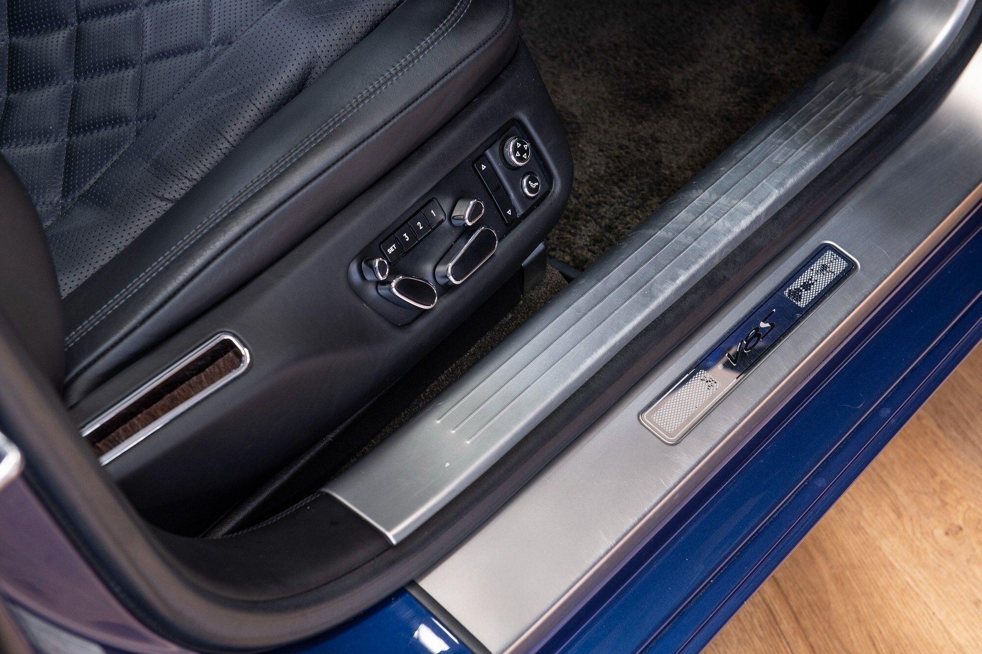 Bentley Flying Spur view 9