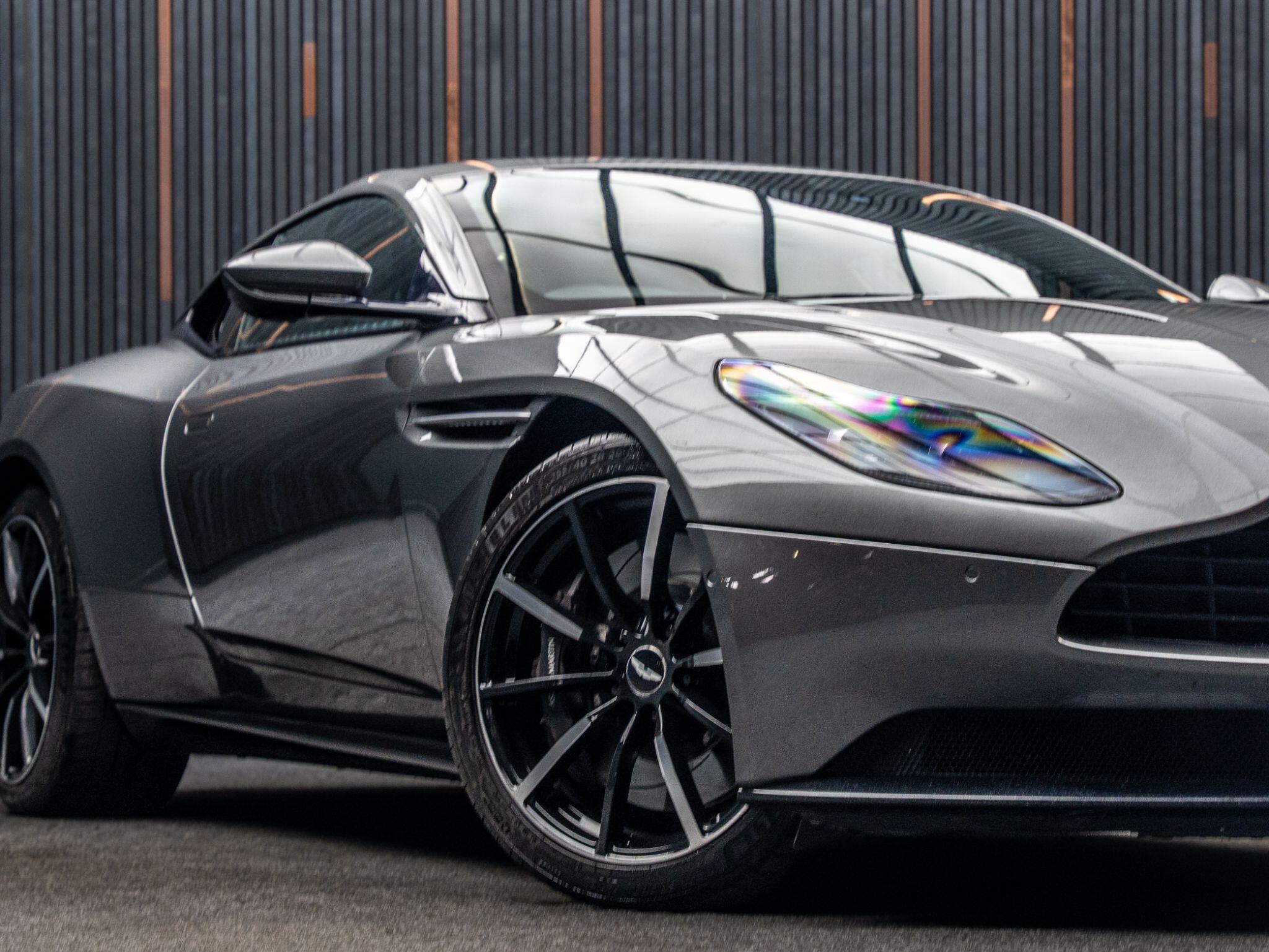 Aston Martin DB11 view 7