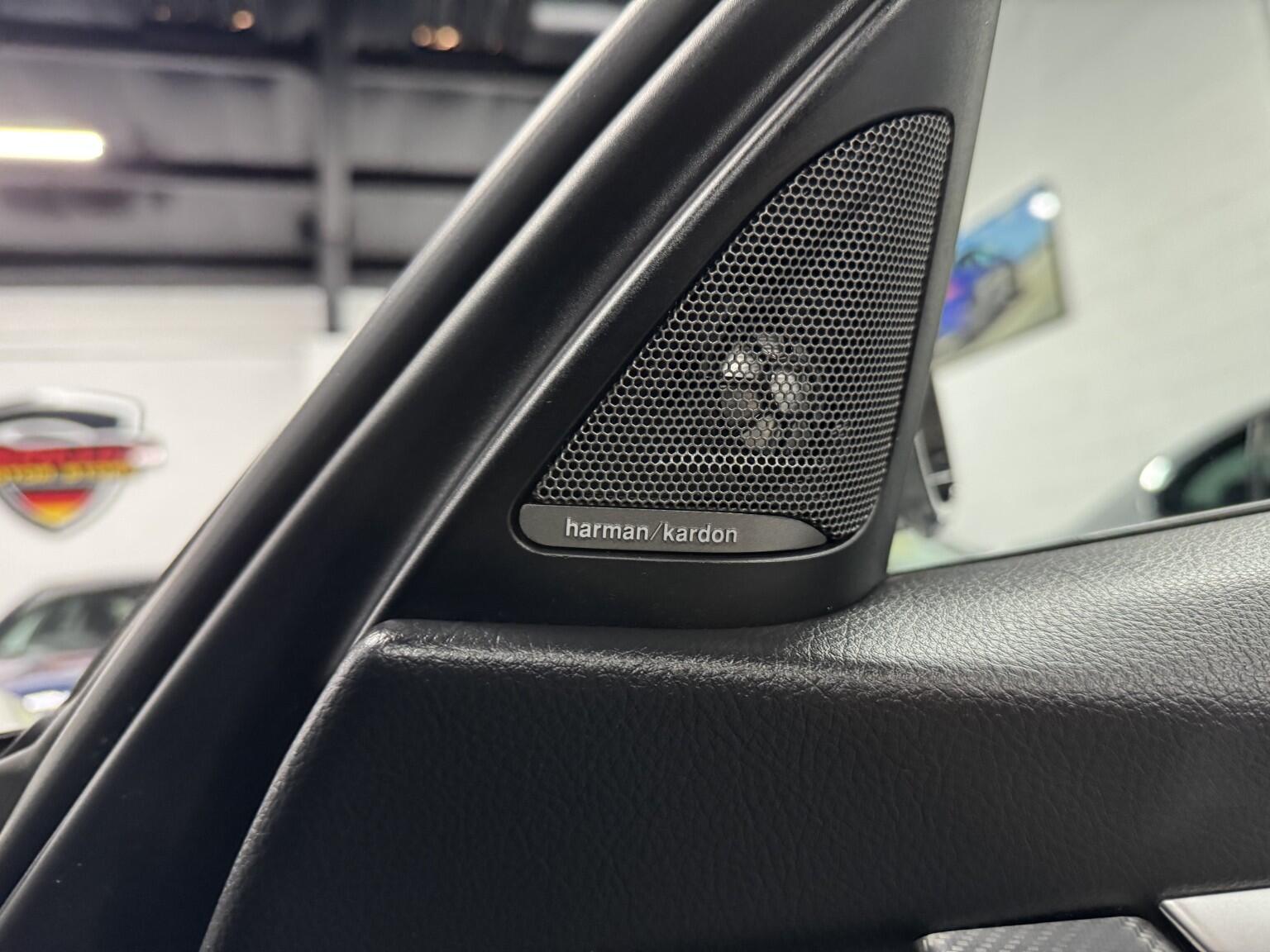BMW 3 Series view 5