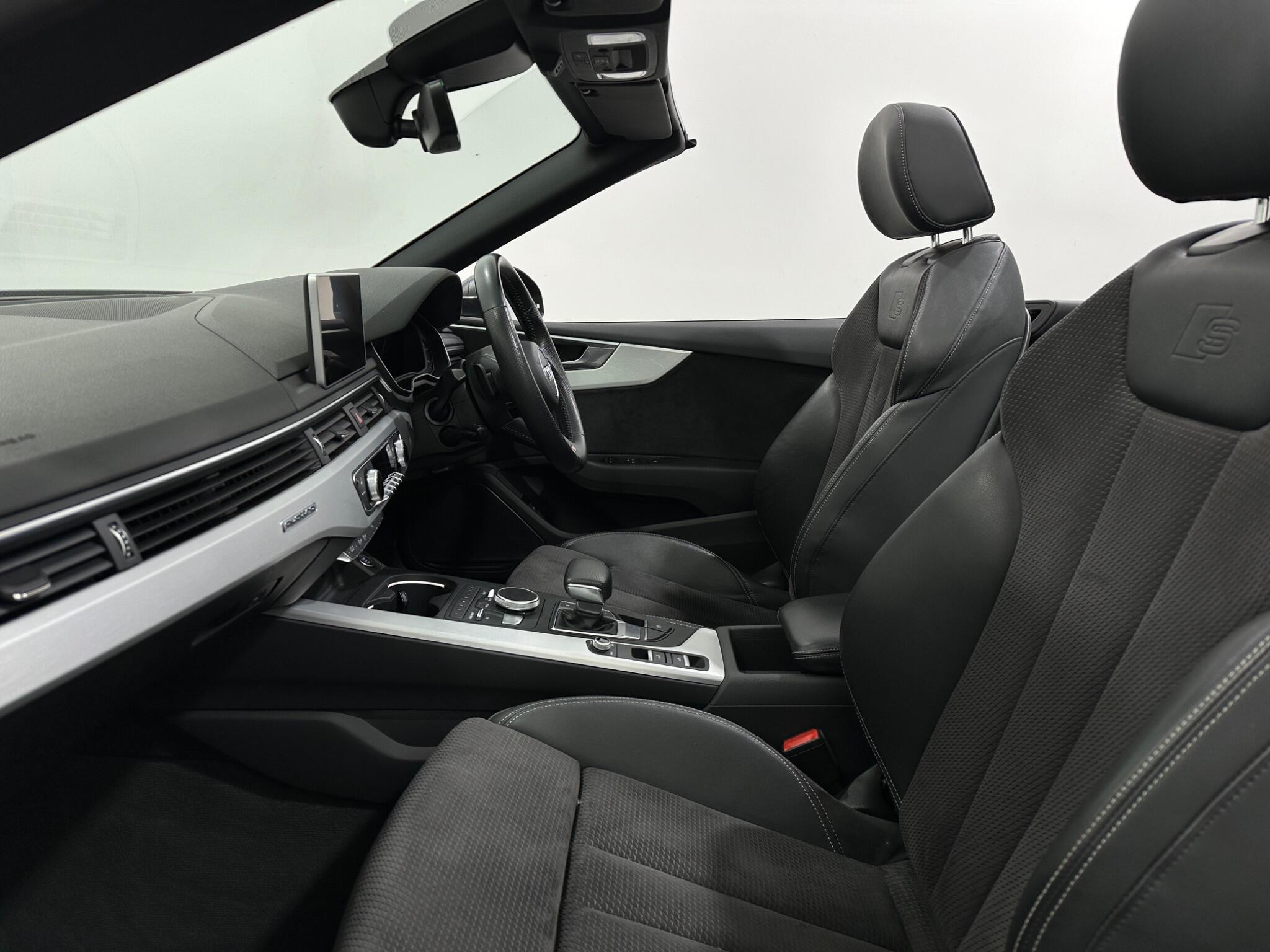 Audi A5 view 36