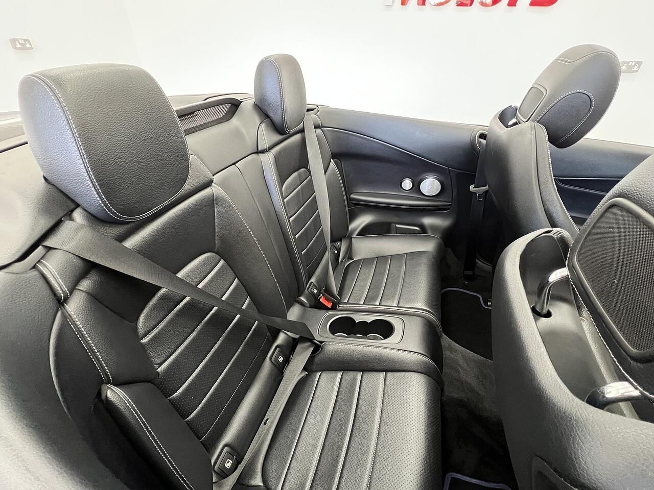 Mercedes-Benz C-Class view 18