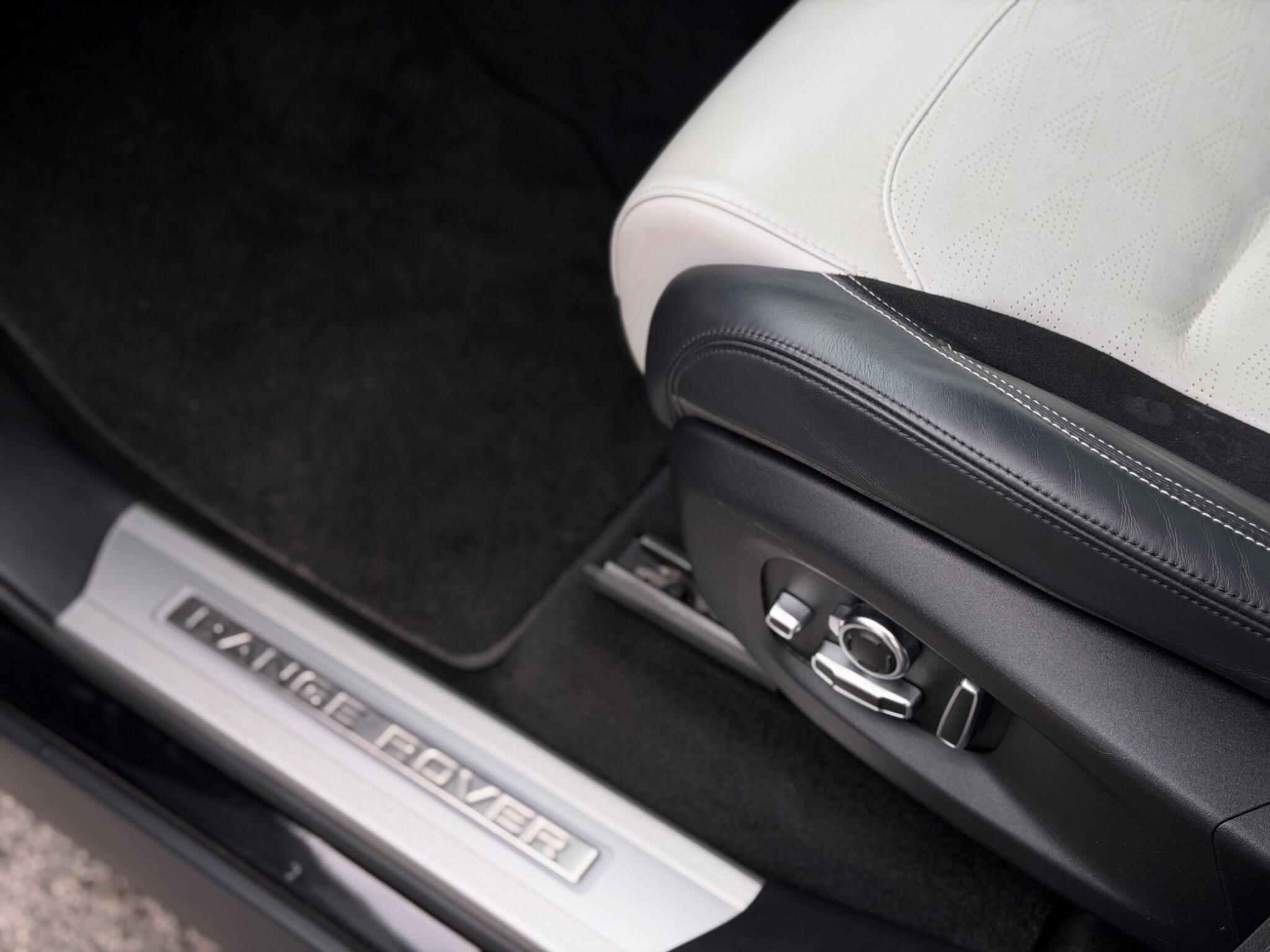 Land Rover Range Rover Sport view 50
