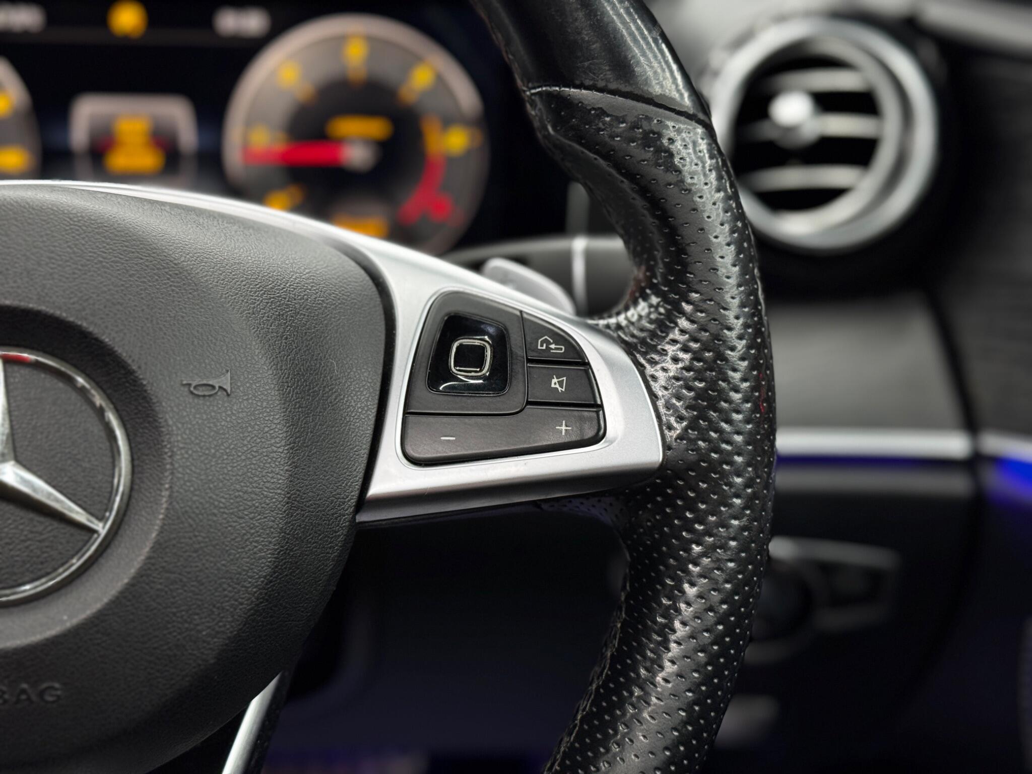 Mercedes-Benz E-Class view 22