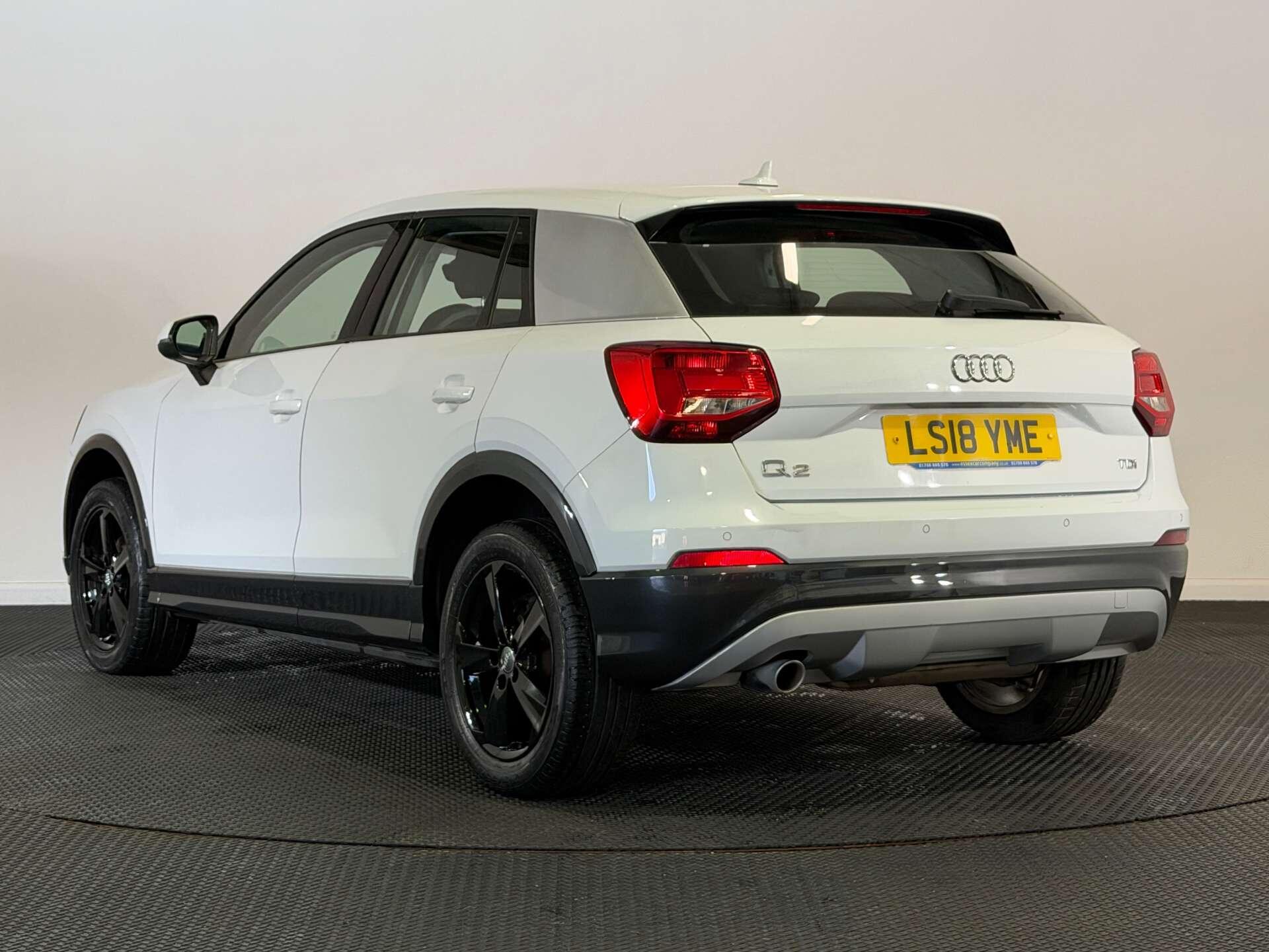Audi Q2 view 5