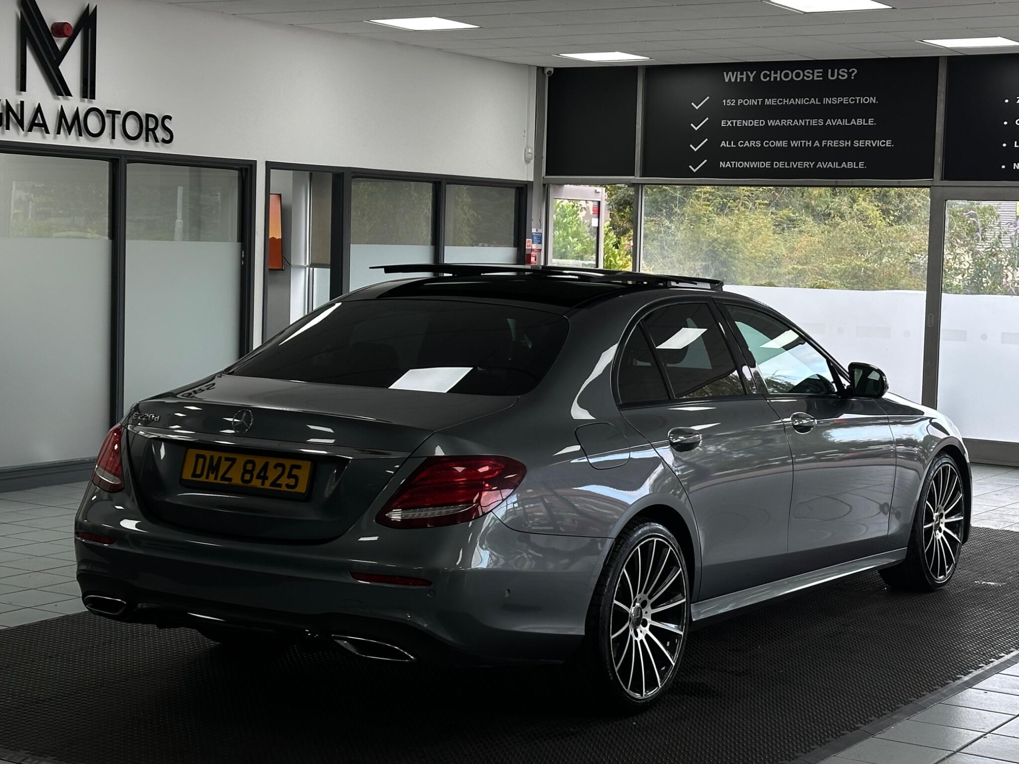 Mercedes-Benz E Class view 14