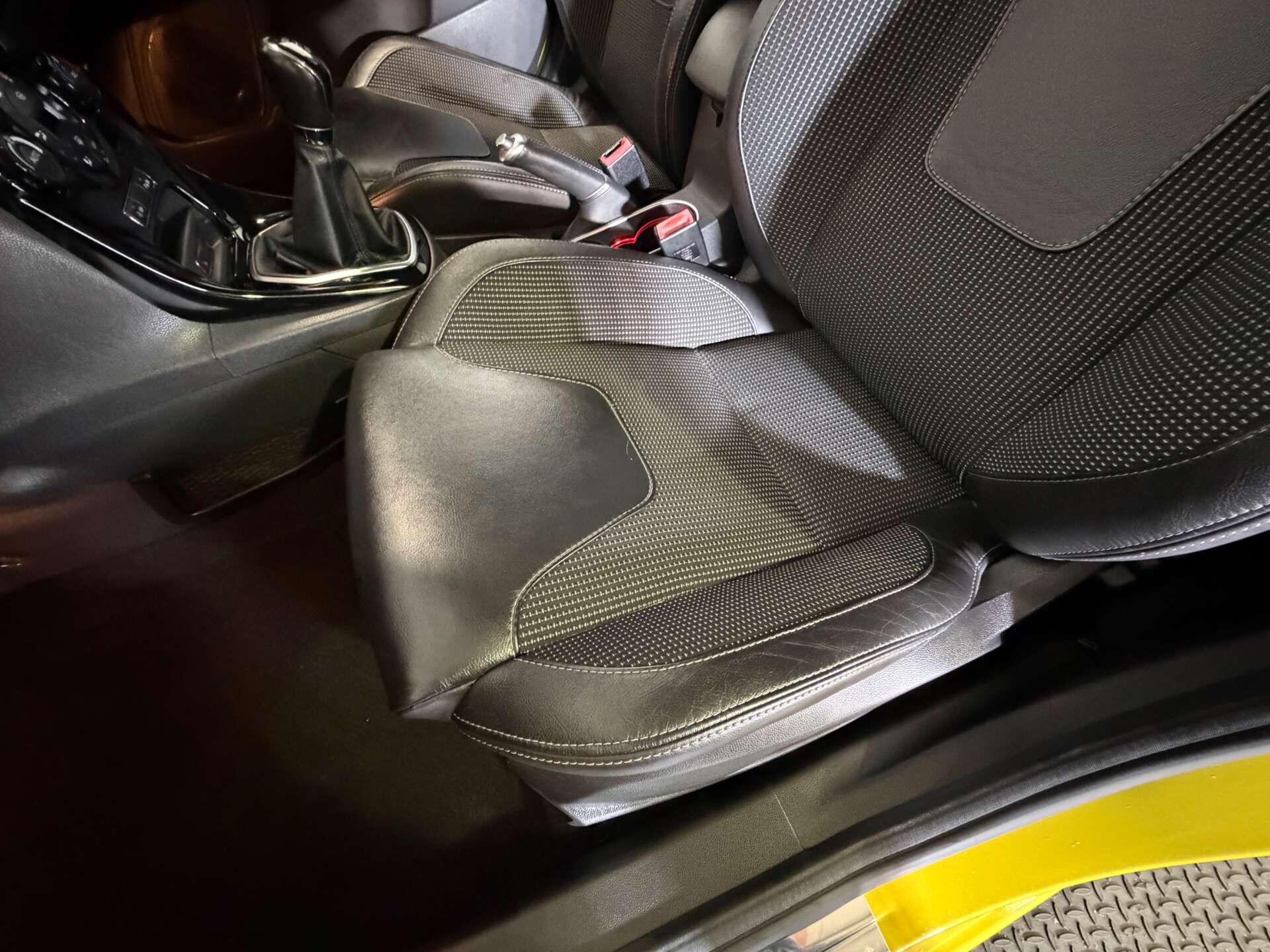 Ford Fiesta view 60