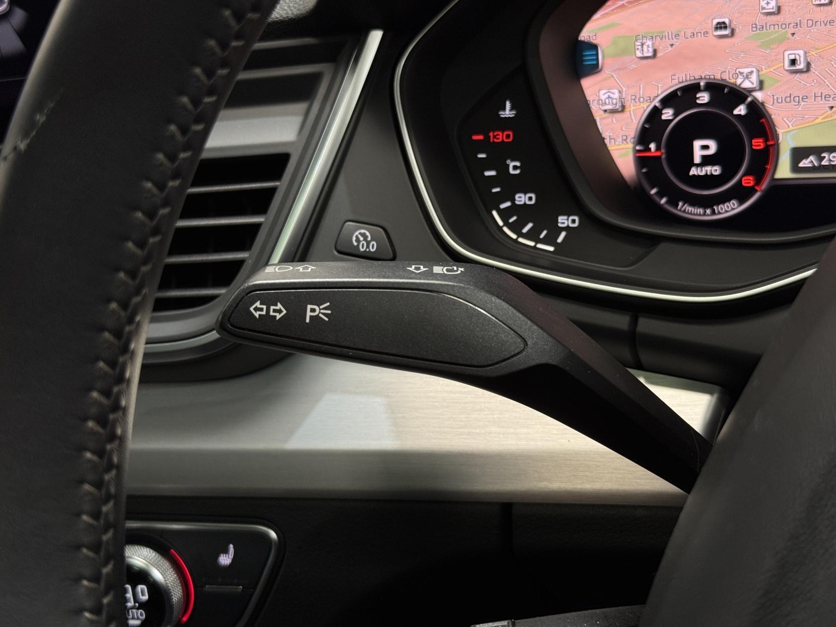 Audi Q5 view 42