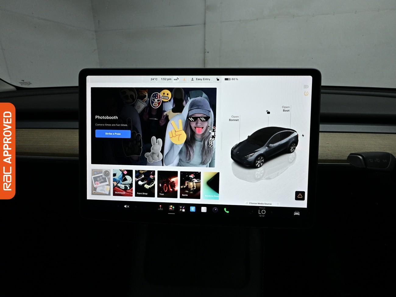 Tesla Model Y view 19