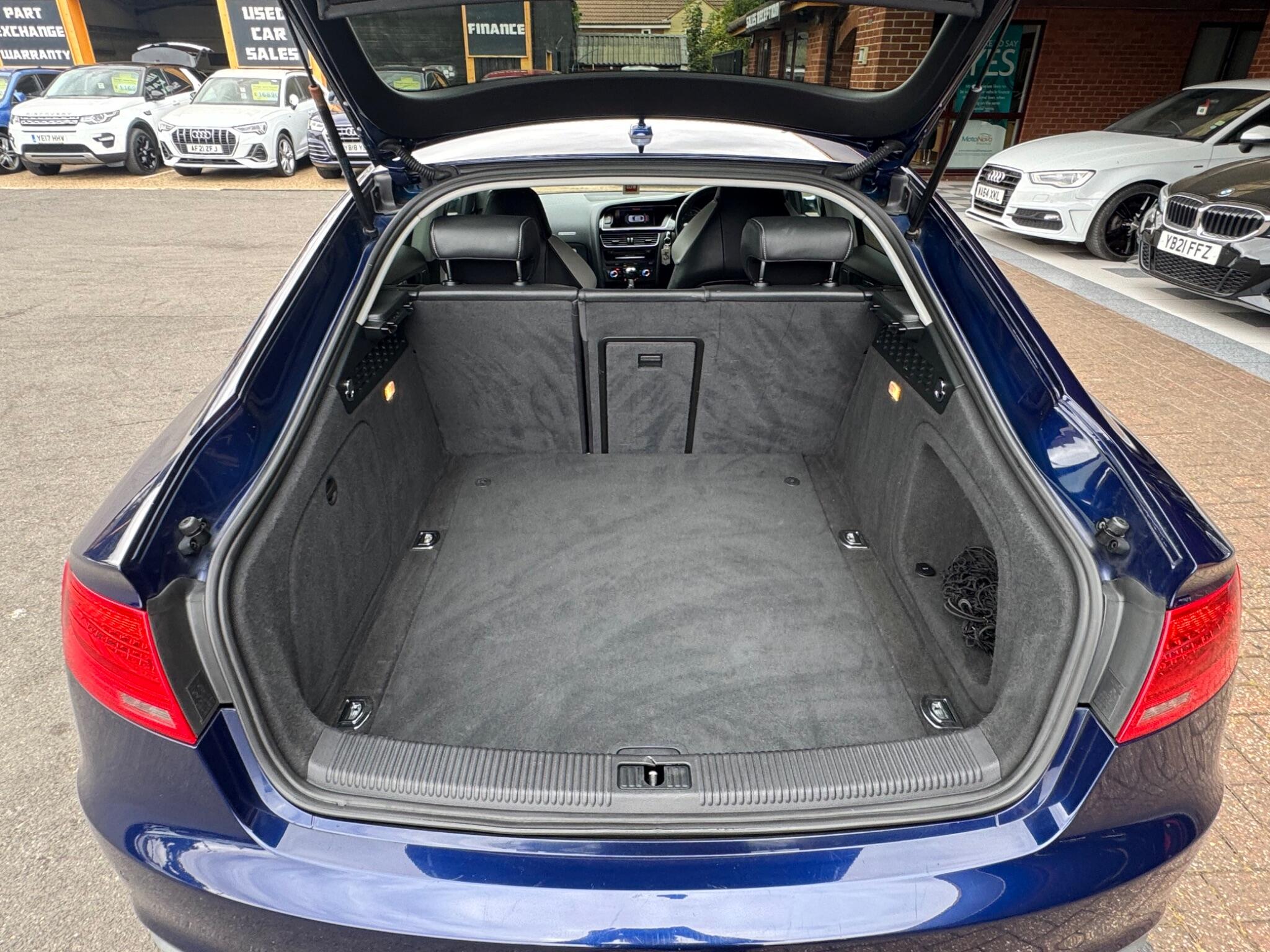 Audi S5 view 10