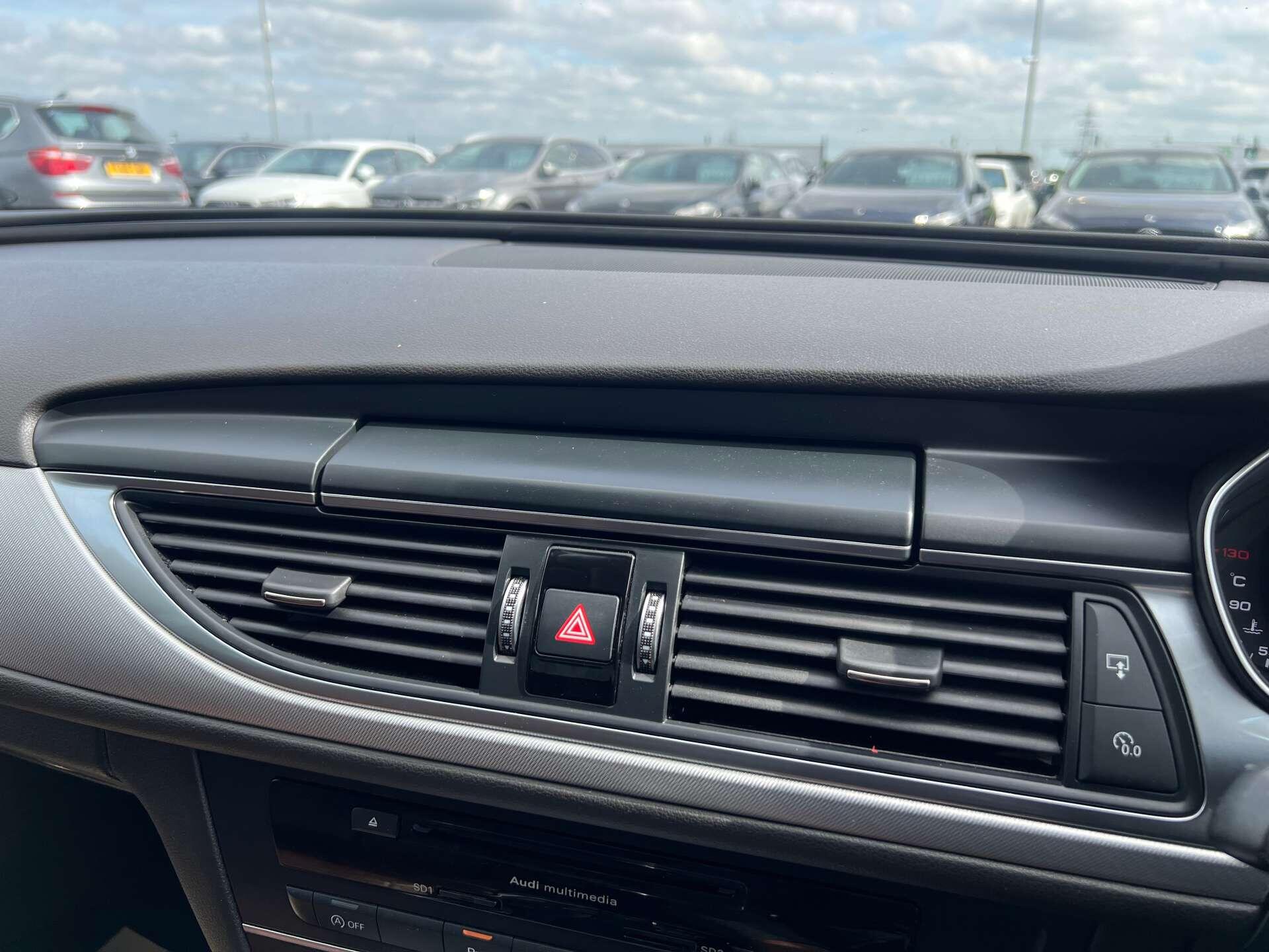 Audi A6 view 33