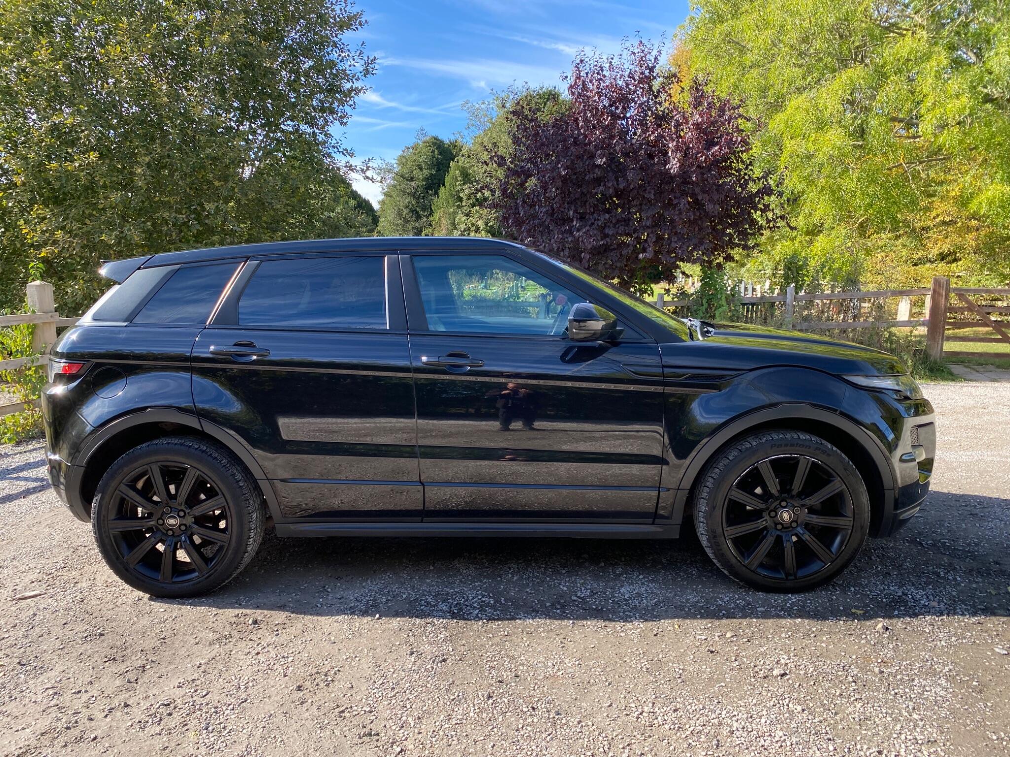 Land Rover Range Rover Evoque view 8