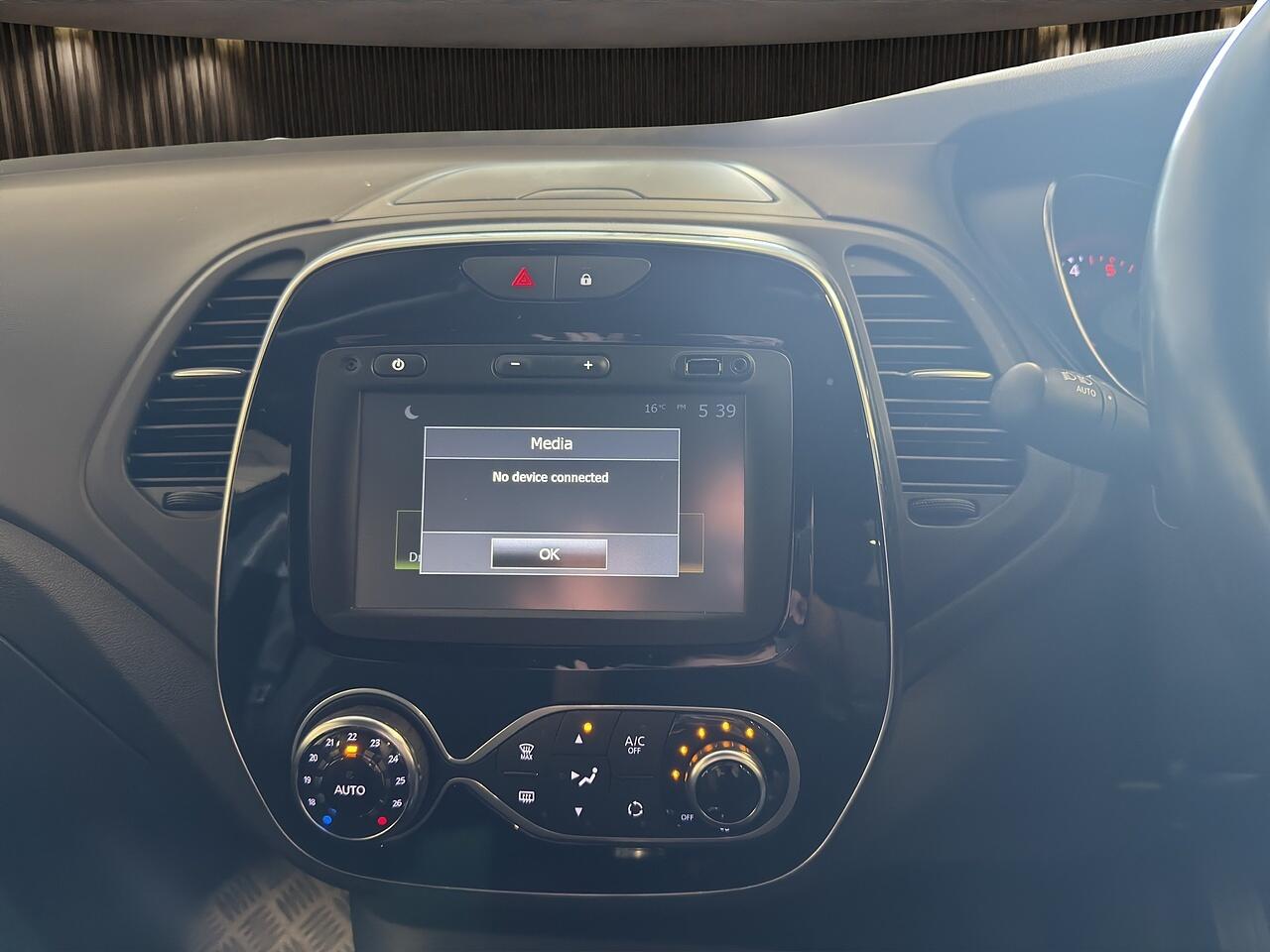 Renault Captur view 32