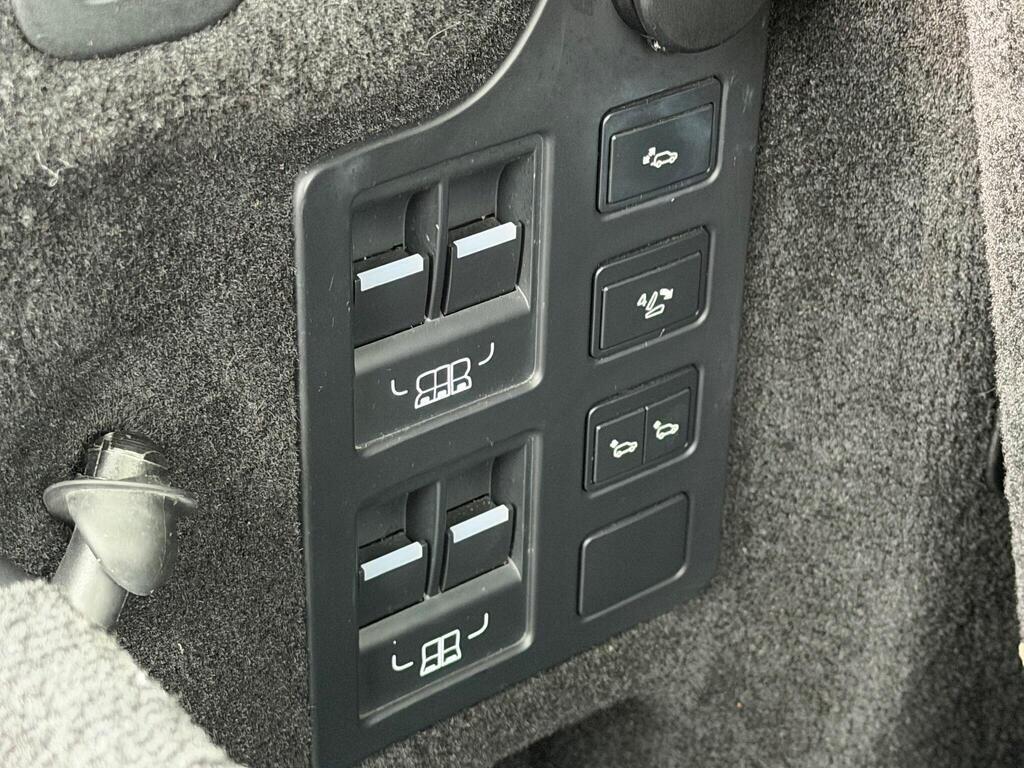 Land Rover Discovery view 61