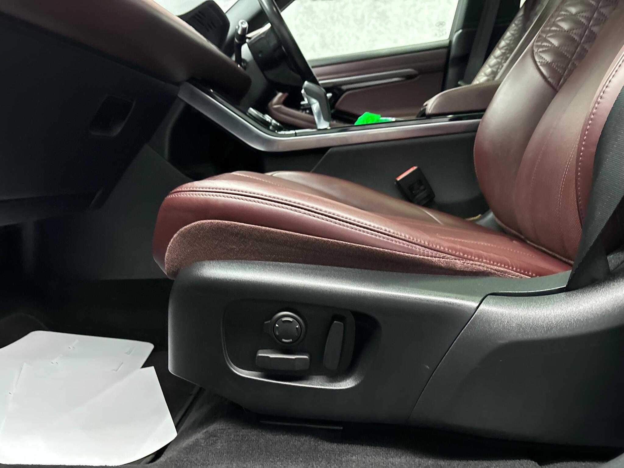 Land Rover Range Rover Evoque view 20