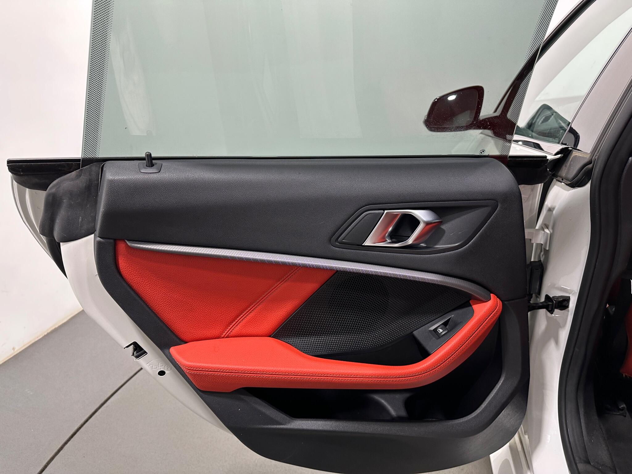 BMW 2 Series view 41