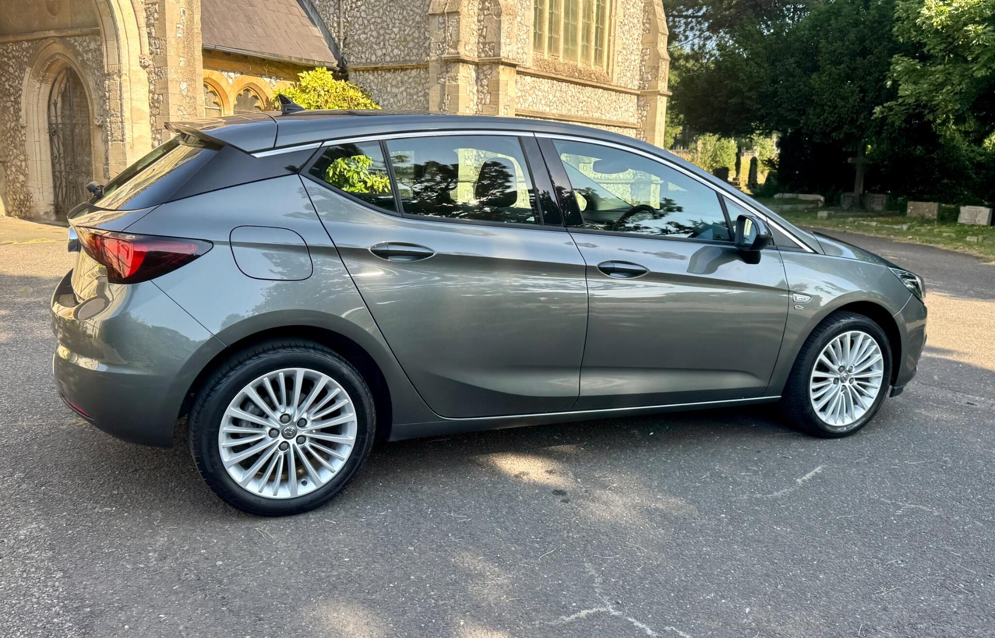 Vauxhall Astra view 19