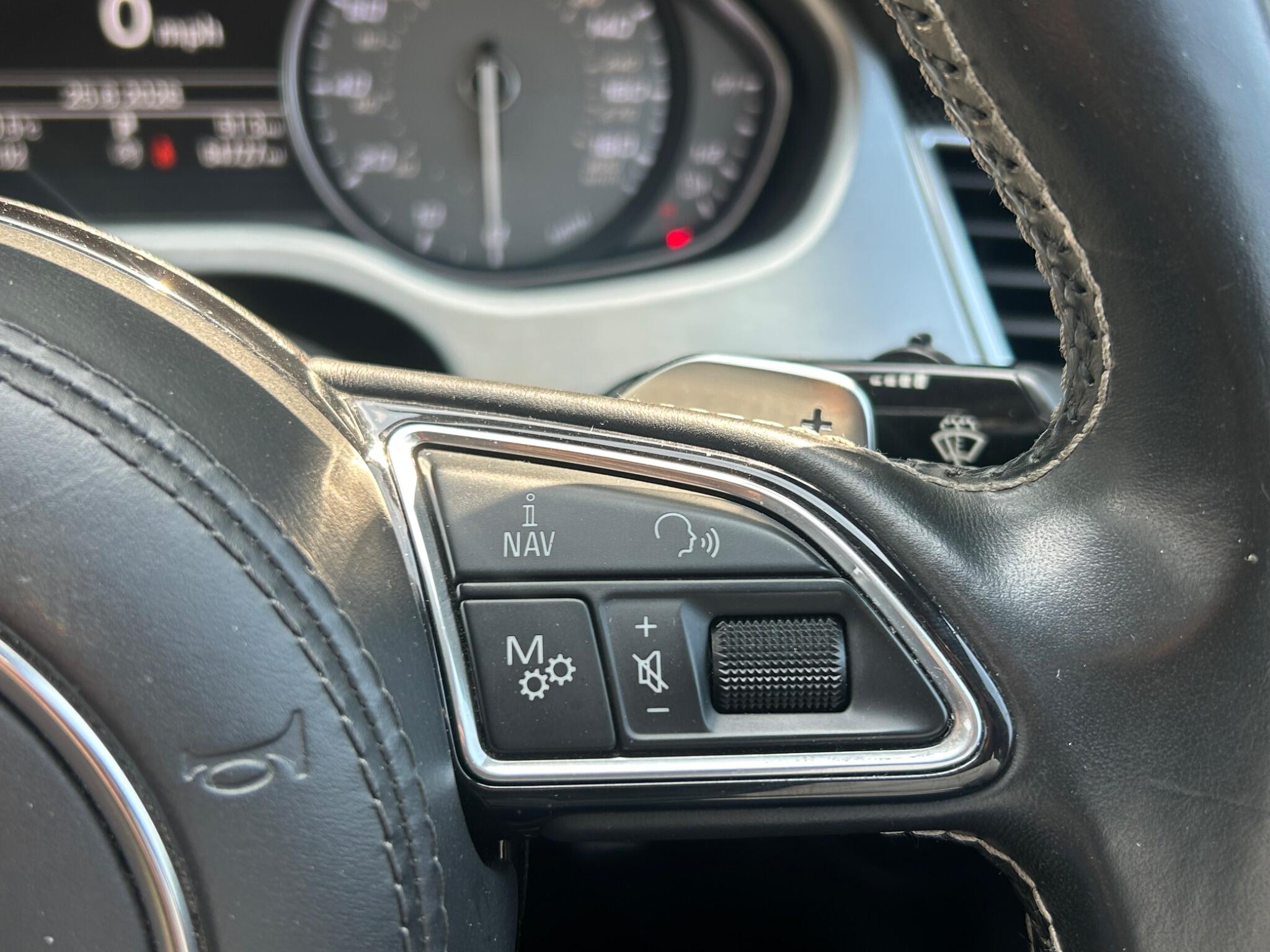 Audi S8 view 65