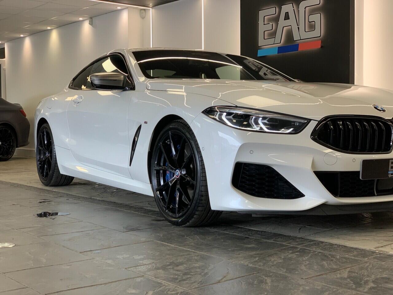 BMW 8 Series view 6