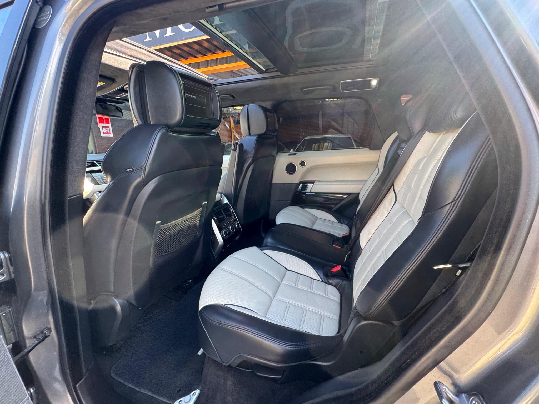 Land Rover Range Rover Sport view 10