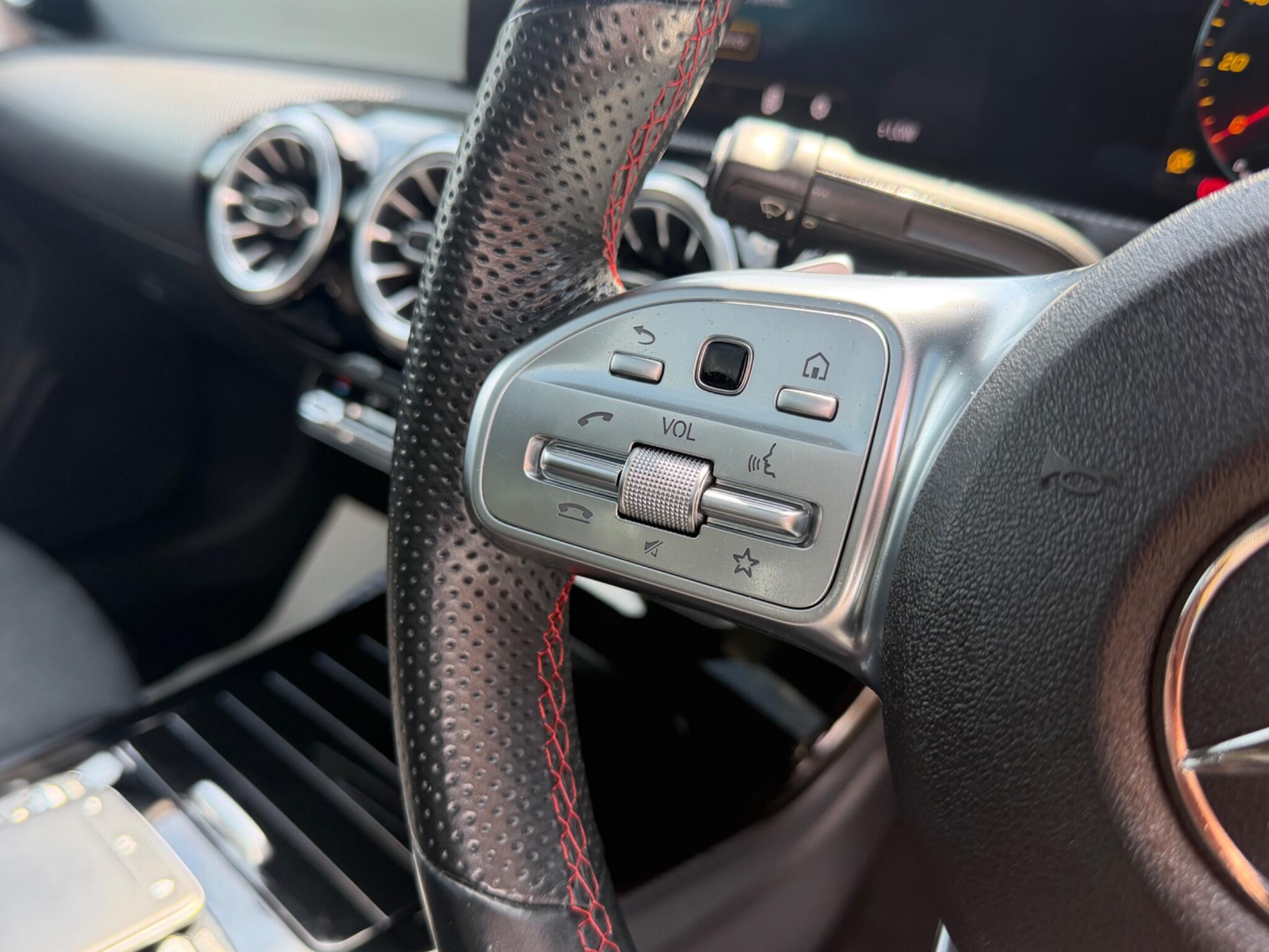 Mercedes-Benz Cla view 19