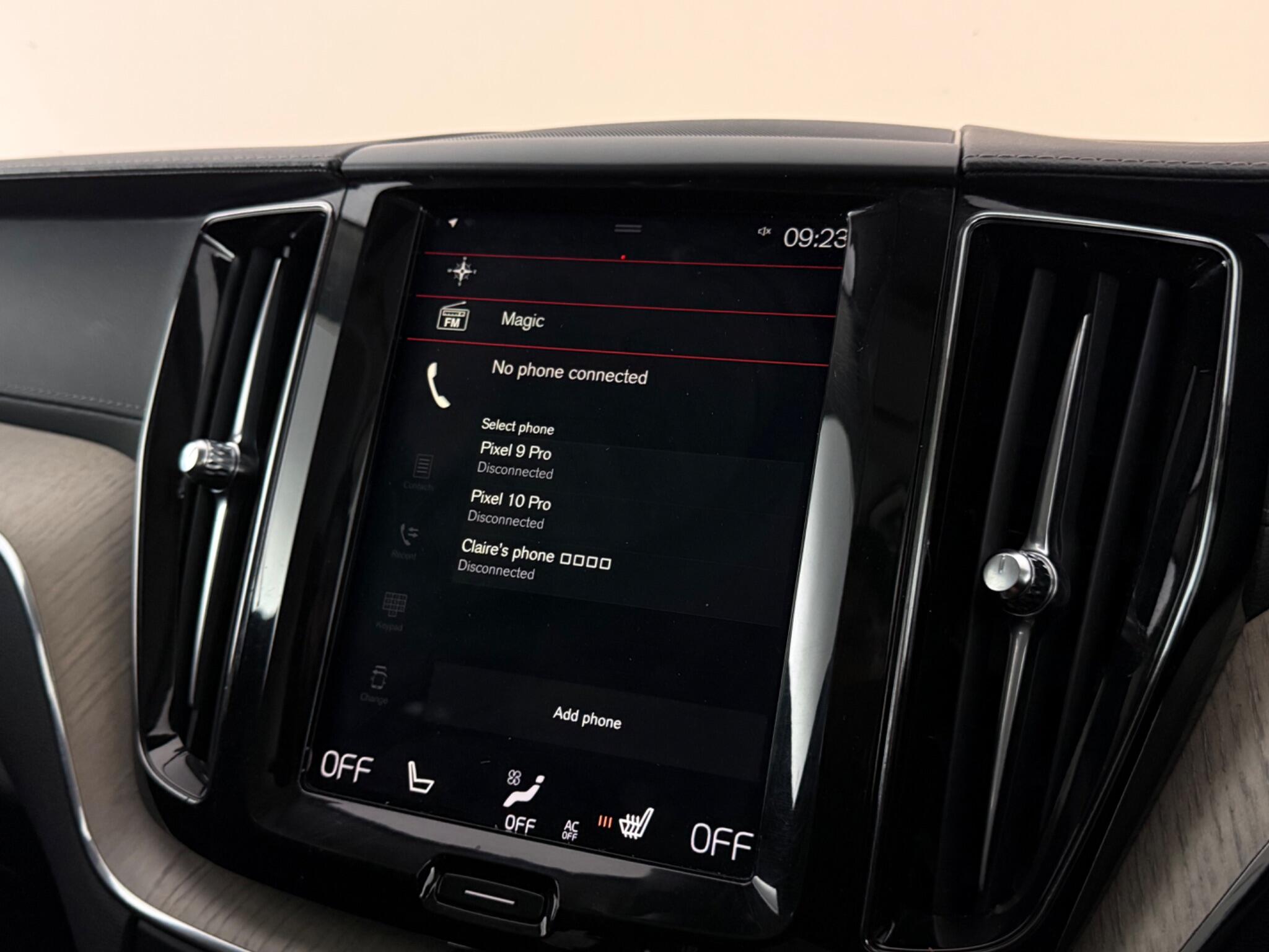 Volvo XC60 view 28