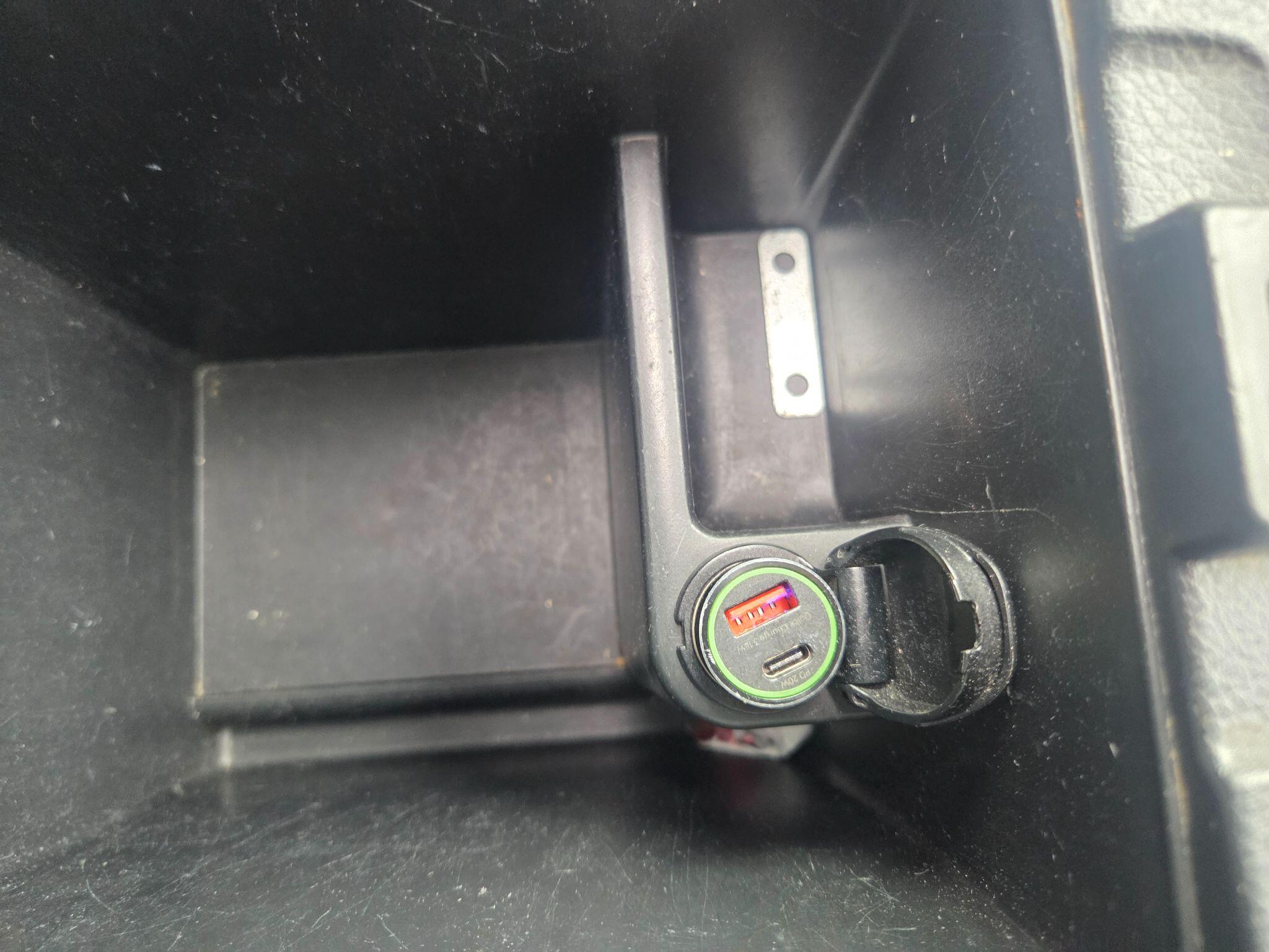 Nissan X-Trail view 14