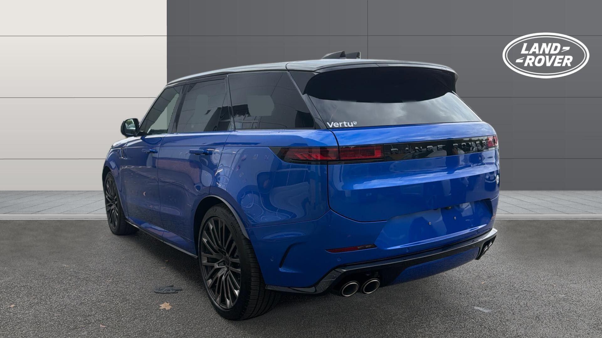 Land Rover Range Rover Sport view 3