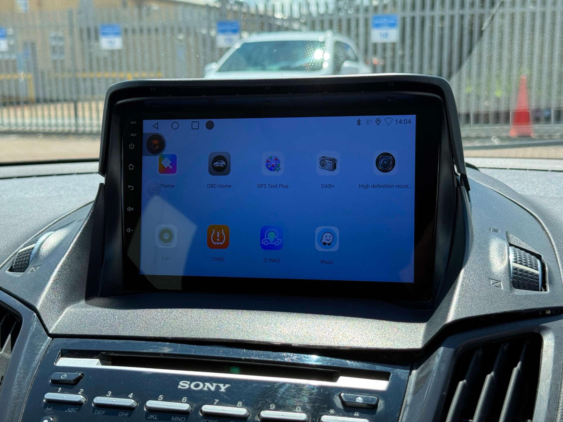 Ford Kuga view 70