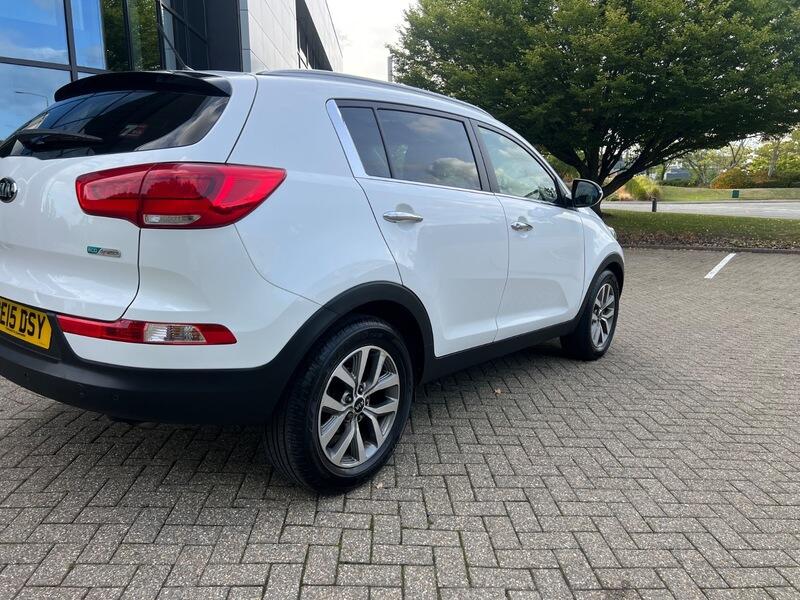 2015 Kia Sportage 1.7 CRDi EcoDynamics 2 2WD Euro 5 (s/s) 5dr • 20,853 miles image 18