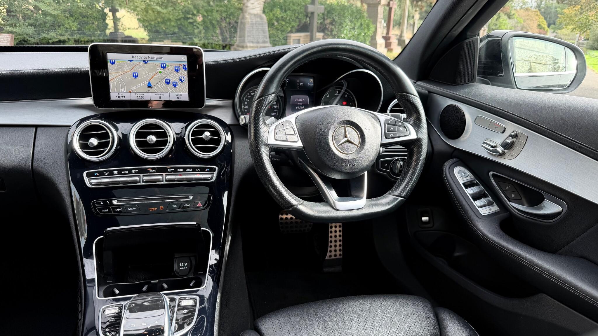 Mercedes-Benz C-Class view 24