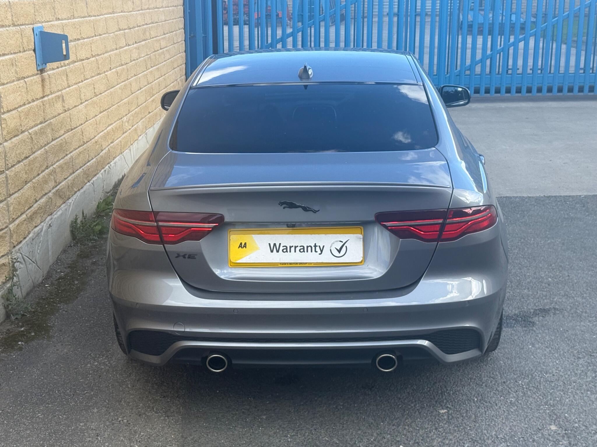Jaguar XE view 6