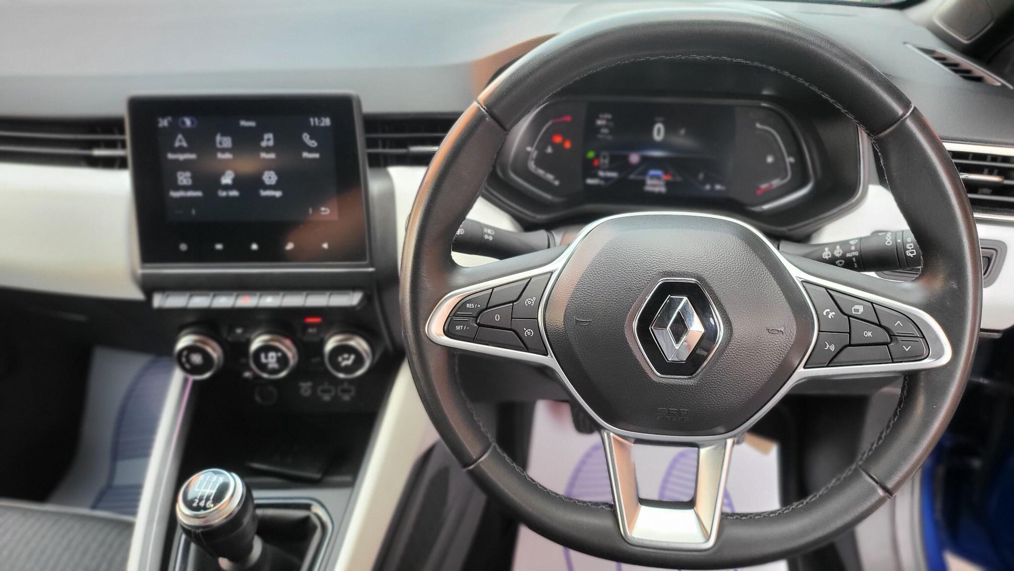 Renault Clio view 26