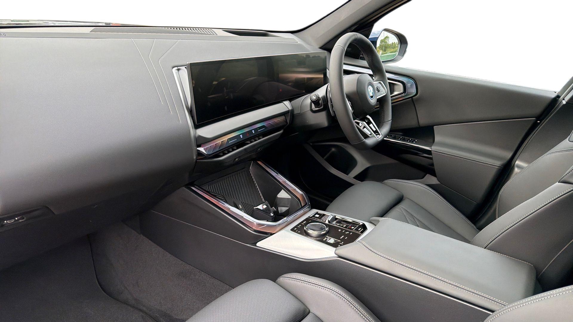 BMW X3 view 7