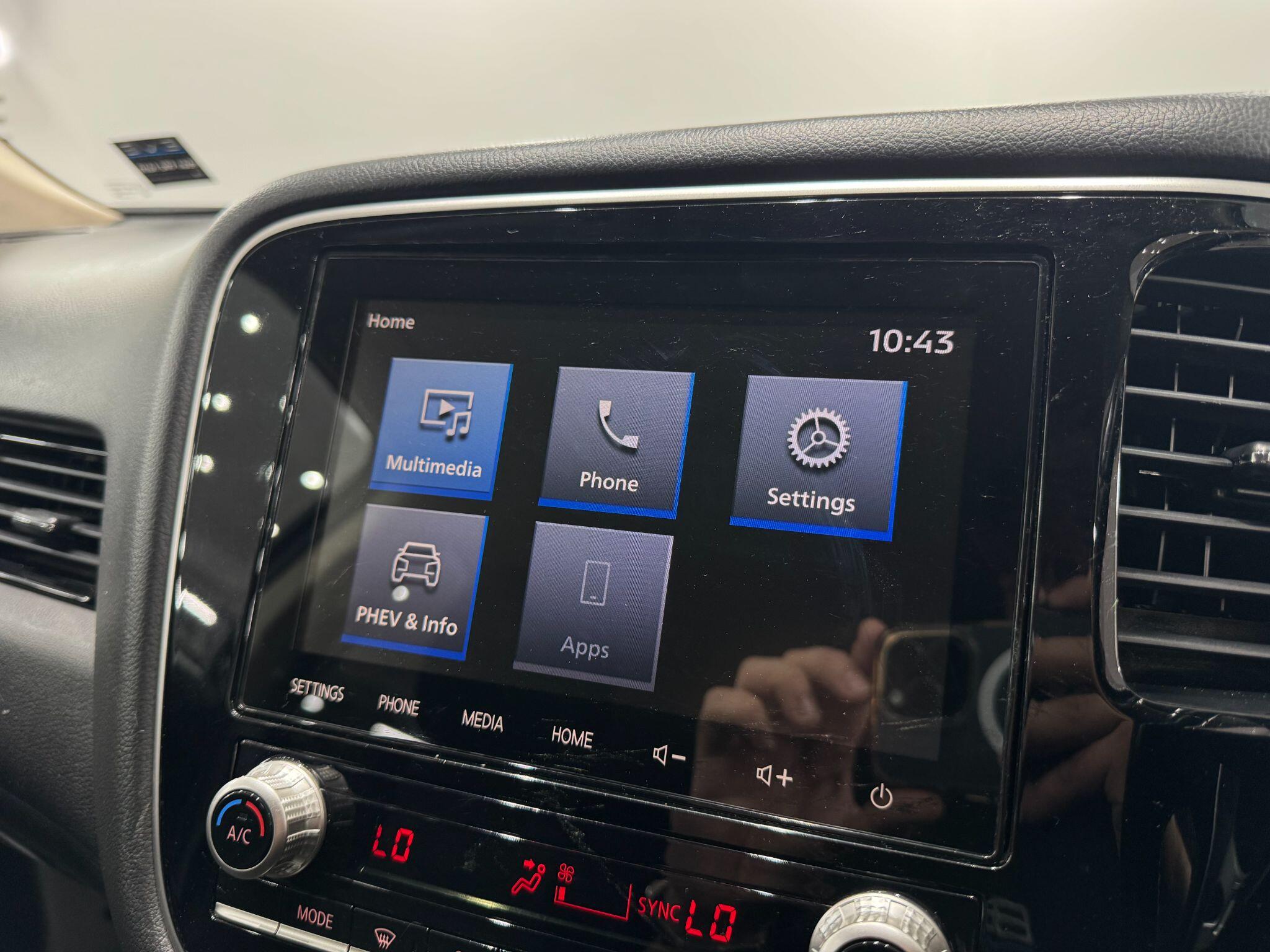 Mitsubishi Outlander view 36