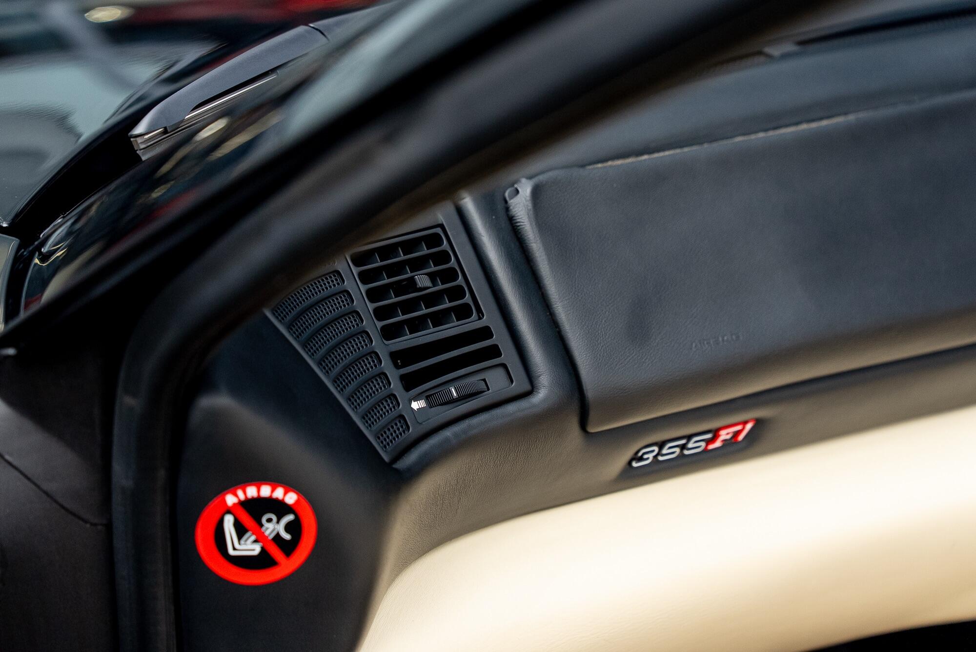 Ferrari 355 F1 view 45