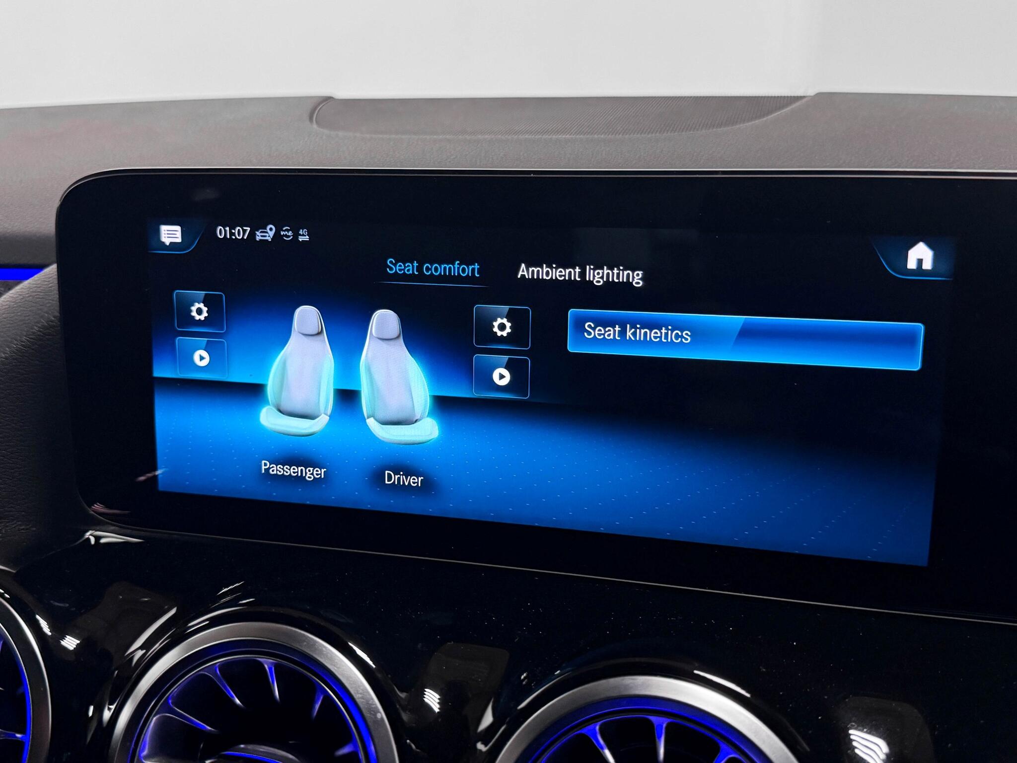 Mercedes-Benz Gla view 46