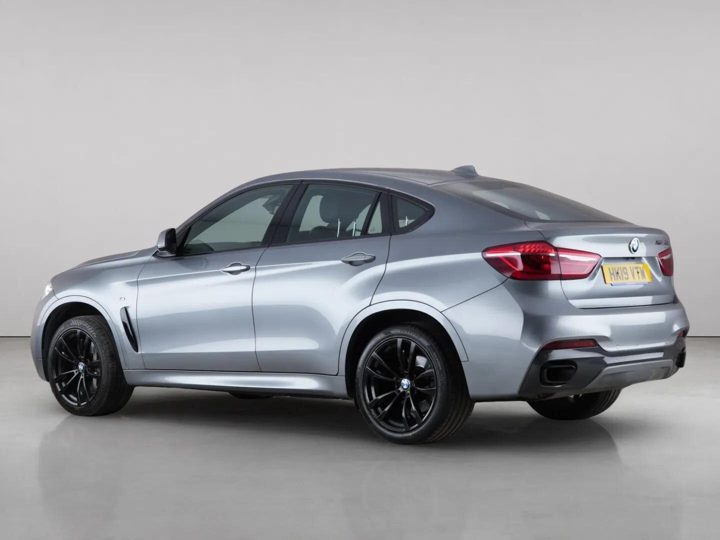 BMW X6 view 6