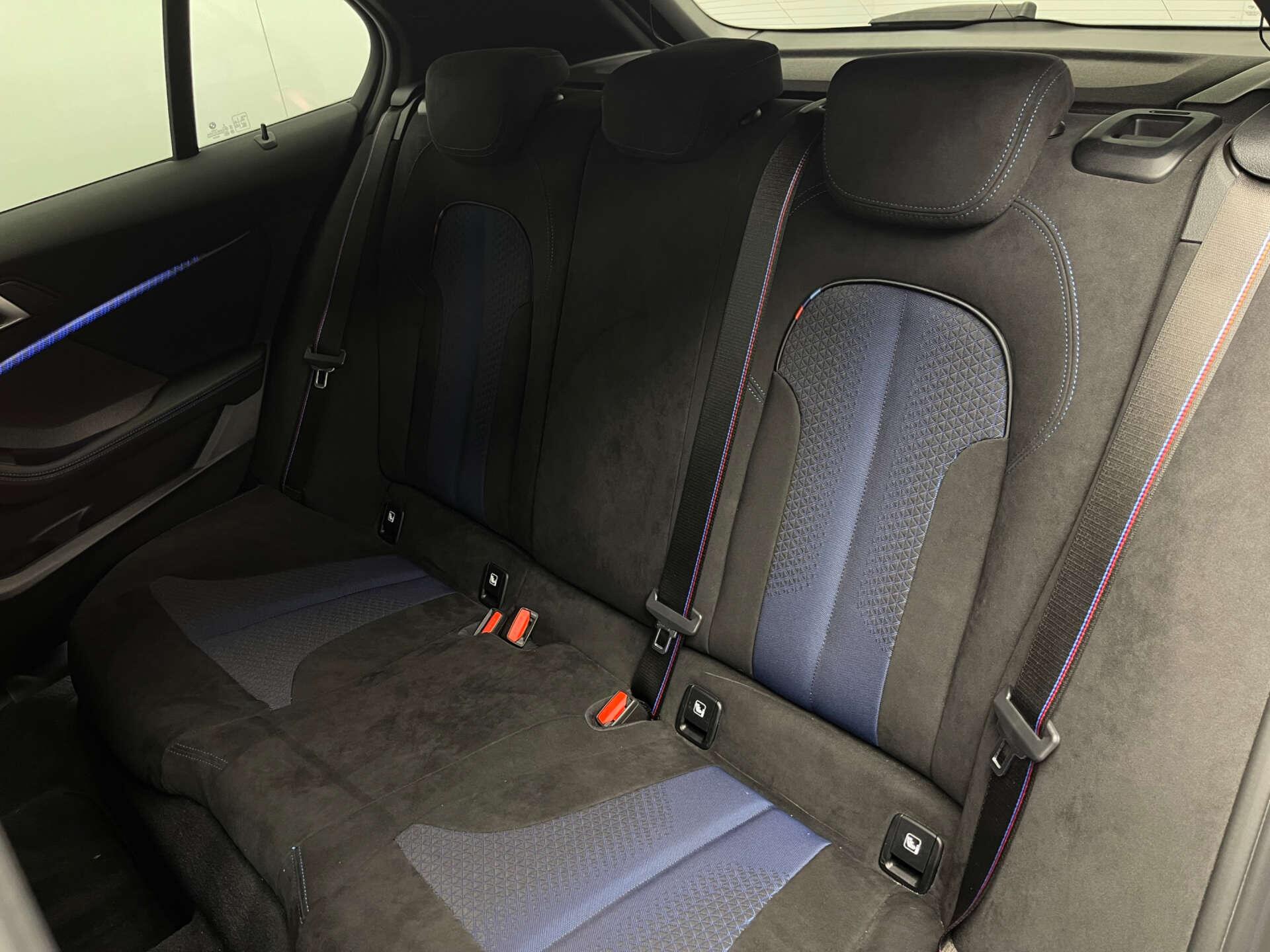 BMW 1 Series view 46