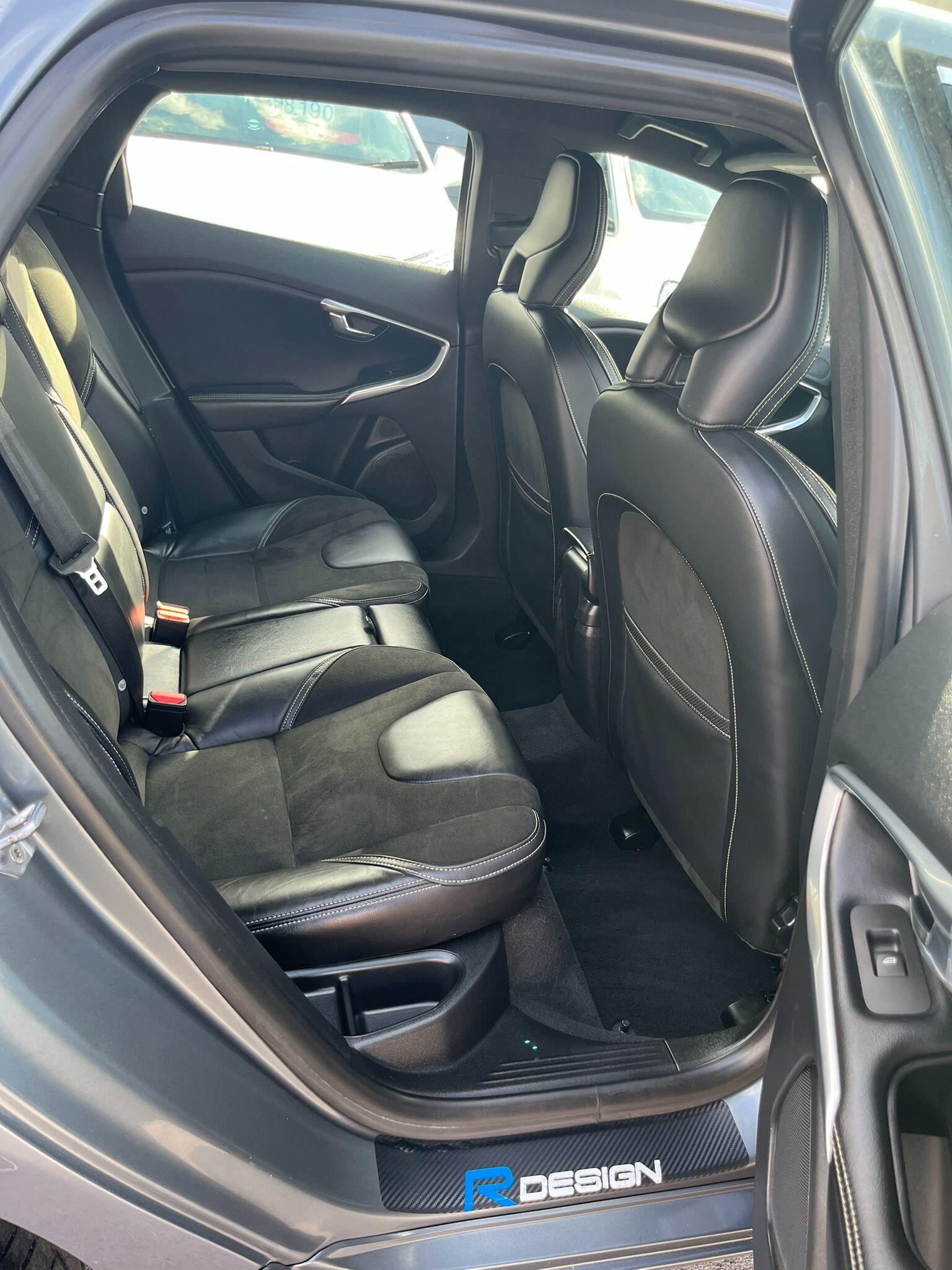 Volvo V40 view 31
