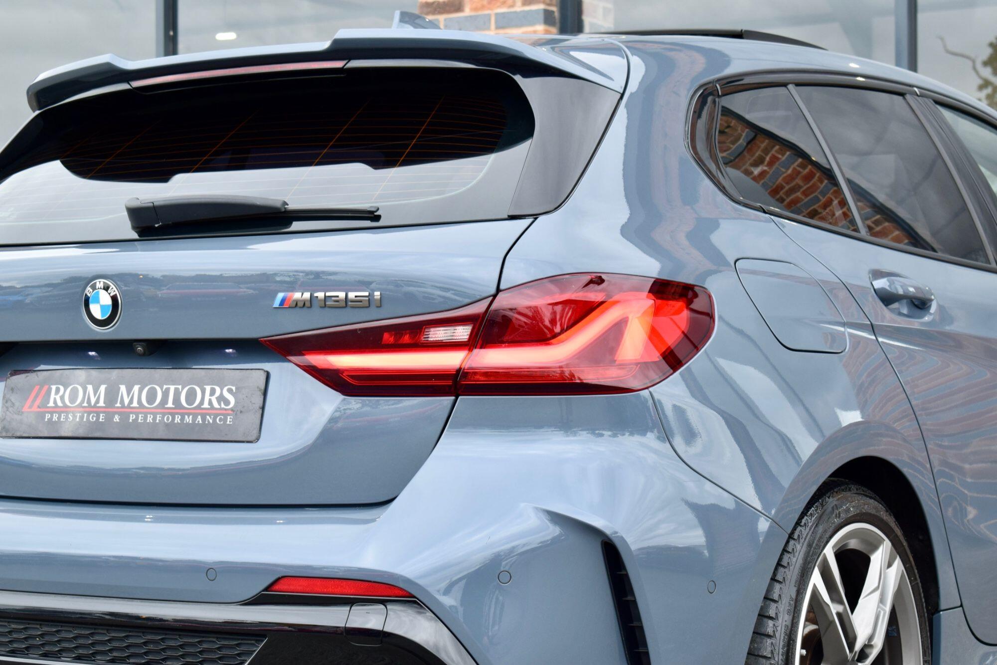 BMW 1 Series view 50