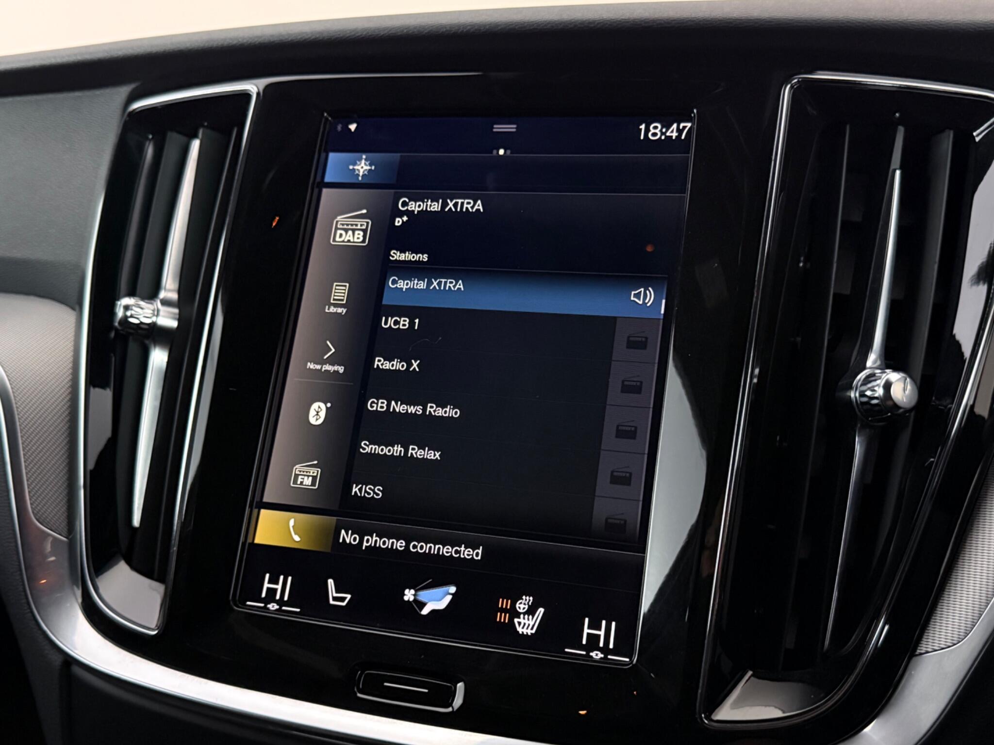 Volvo S60 view 27