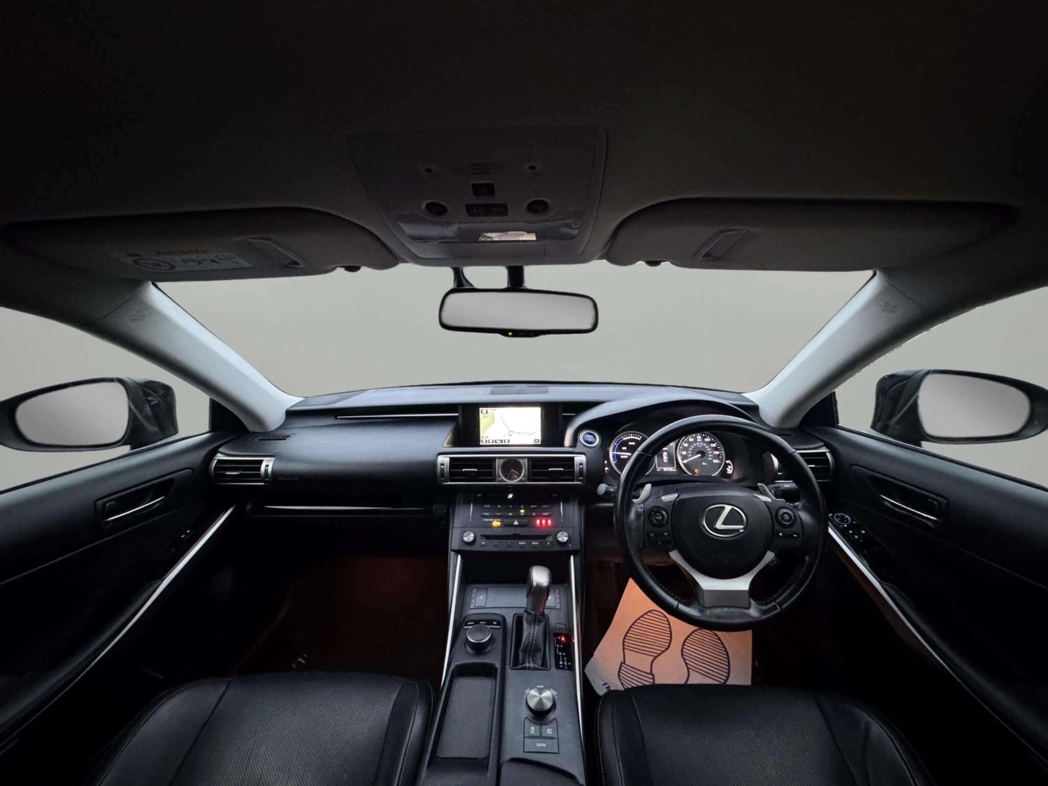 Lexus Is view 5
