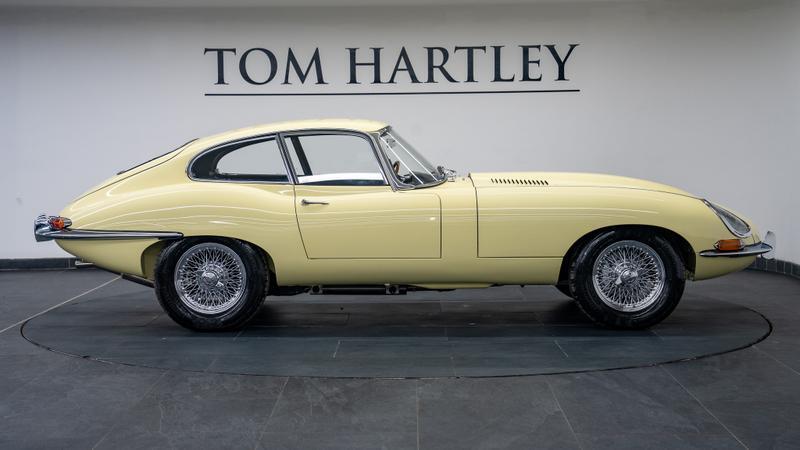 Jaguar E-Type view 8