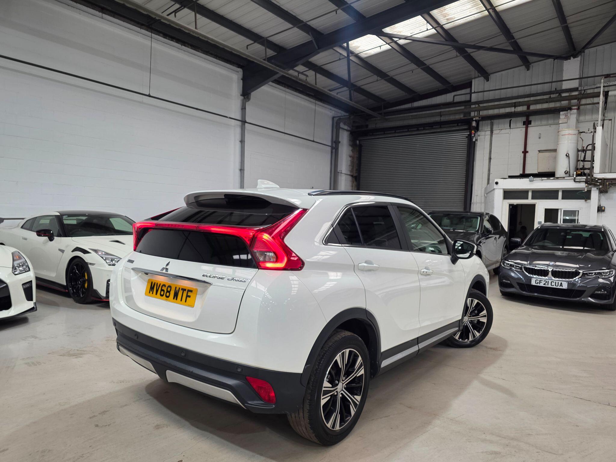 Mitsubishi Eclipse Cross view 26