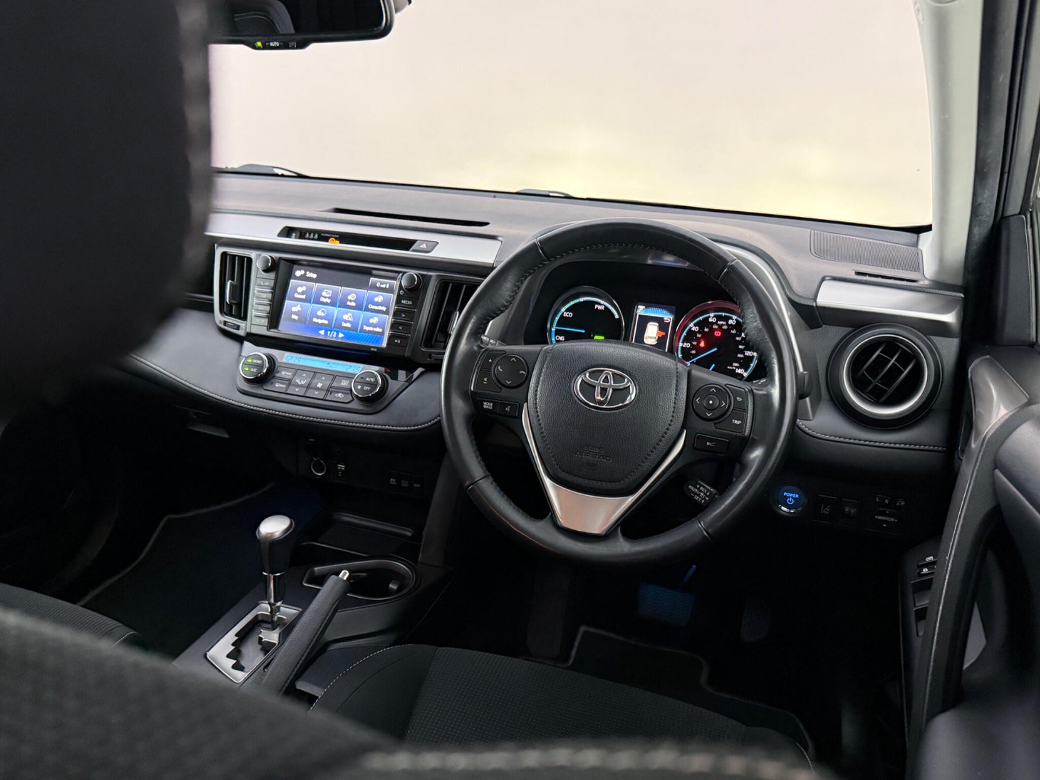 Toyota Rav4 view 13