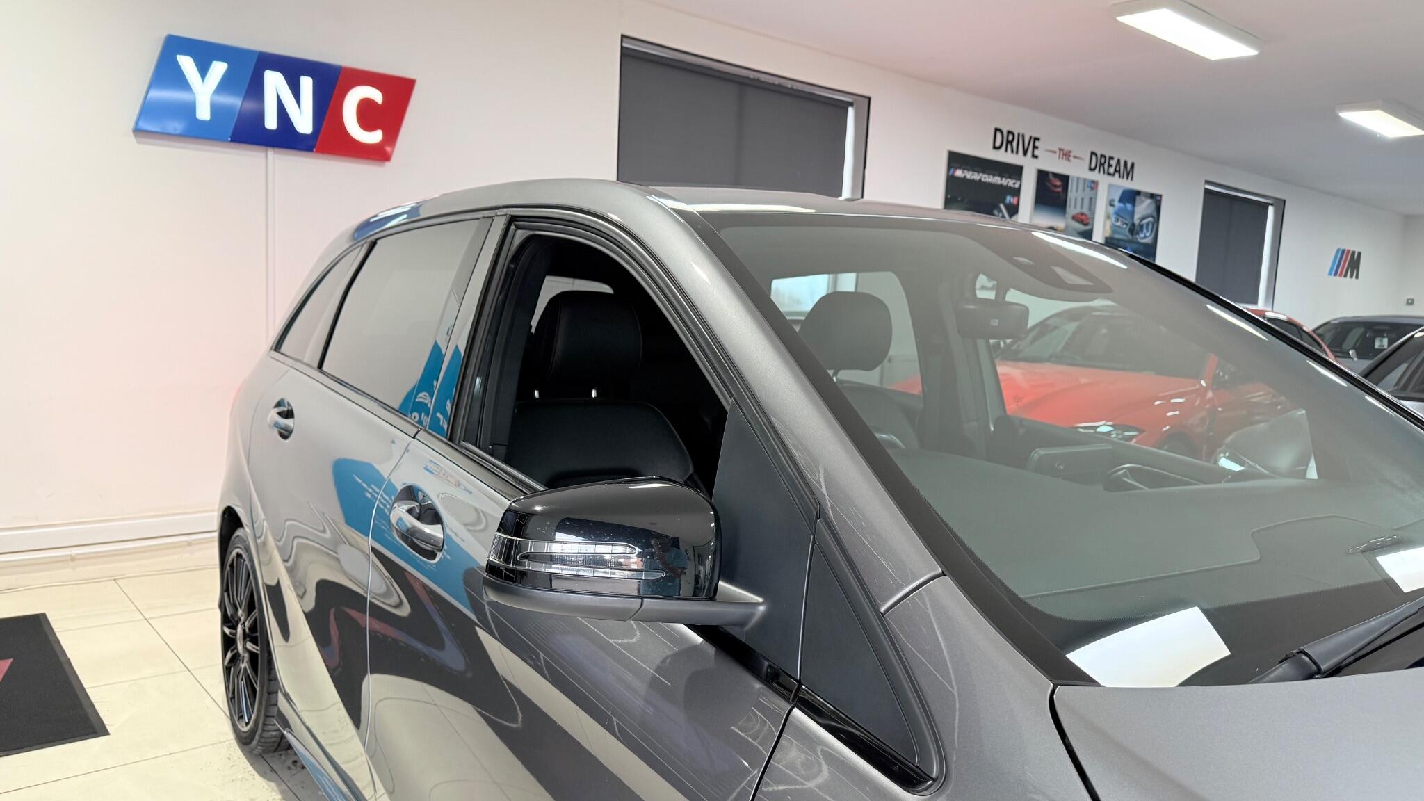 Mercedes-Benz B-Class view 38