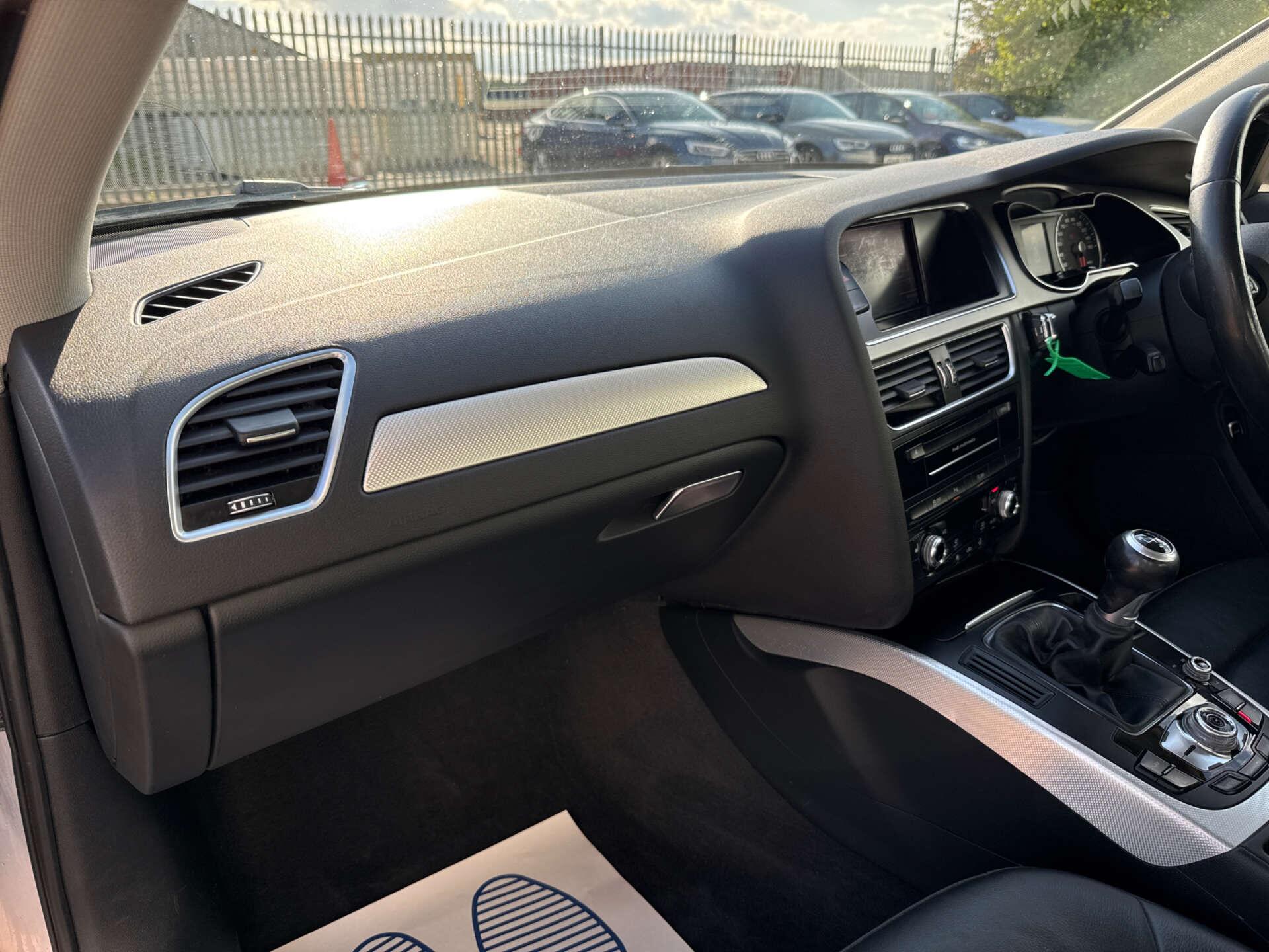 Audi A4 view 40
