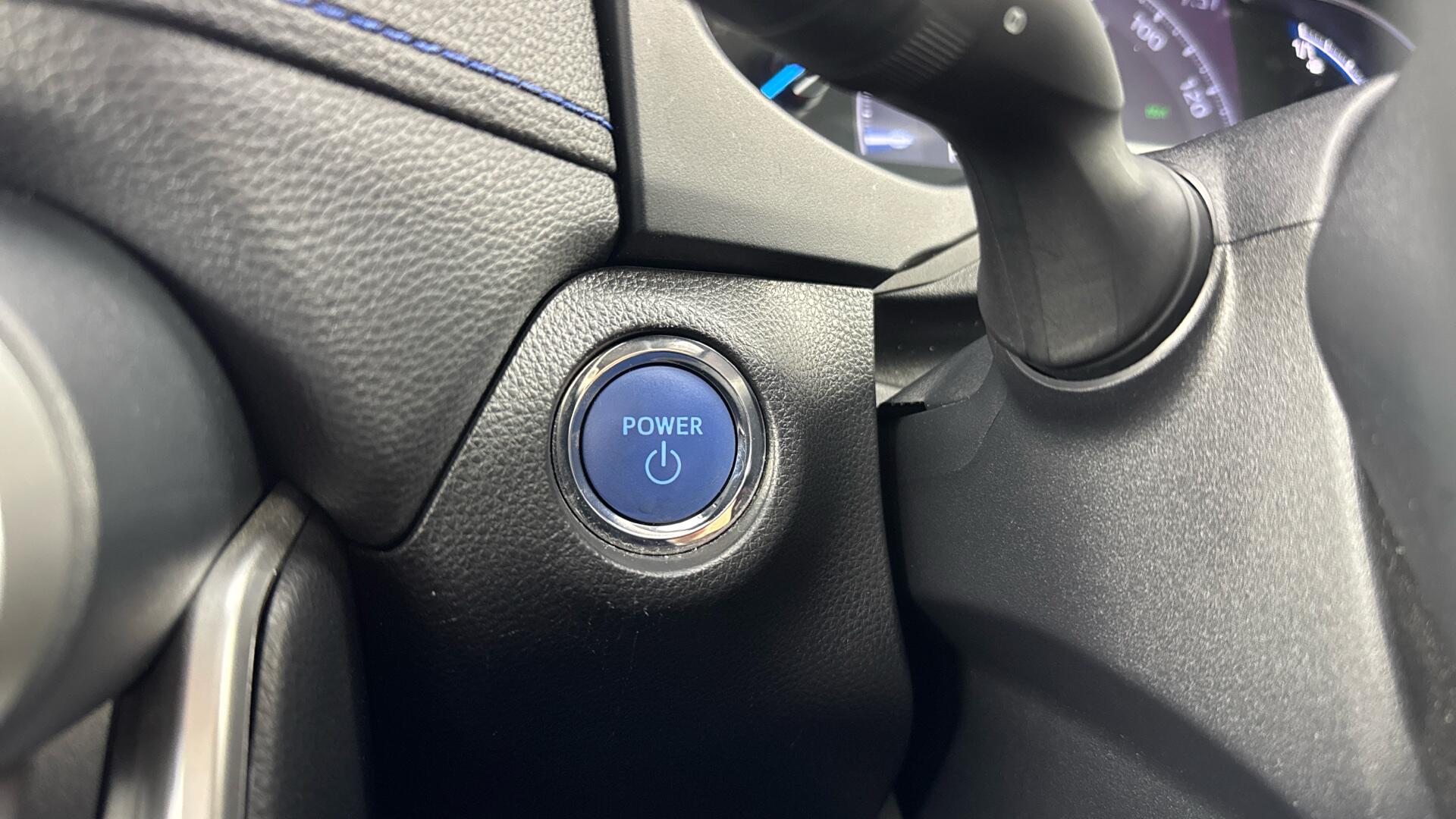 Toyota RAV4 view 45