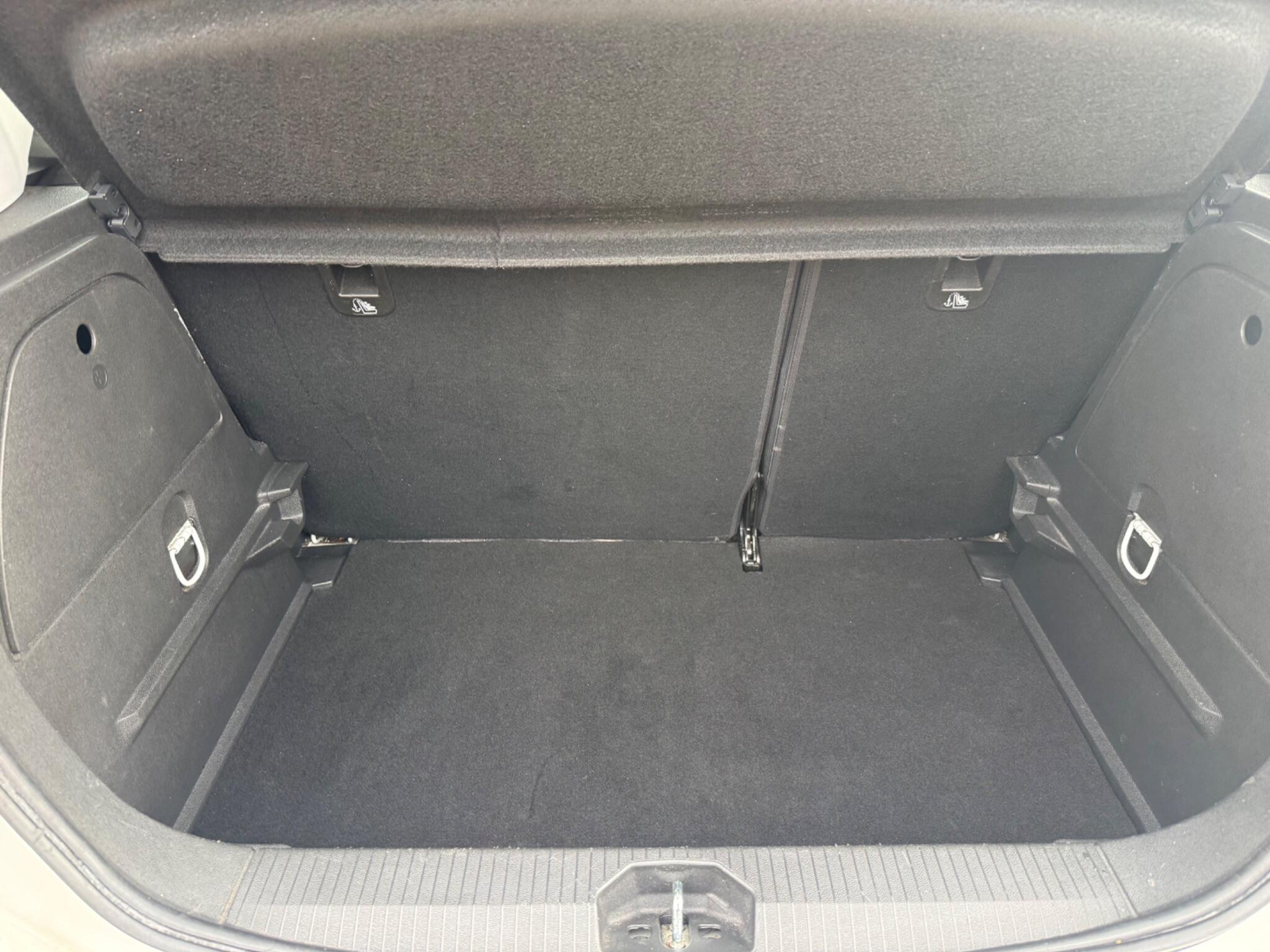 Vauxhall Corsa view 12