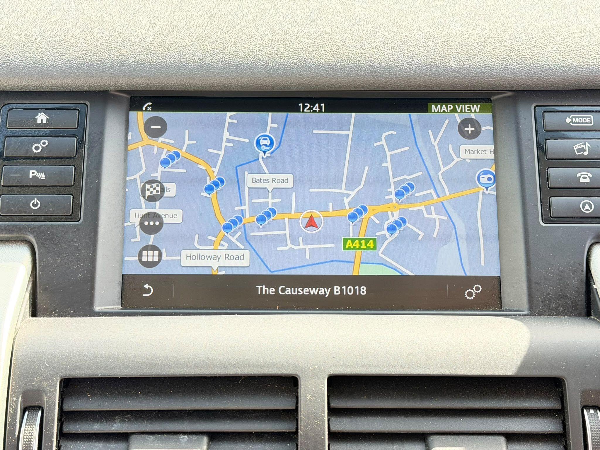 Land Rover Discovery Sport view 28